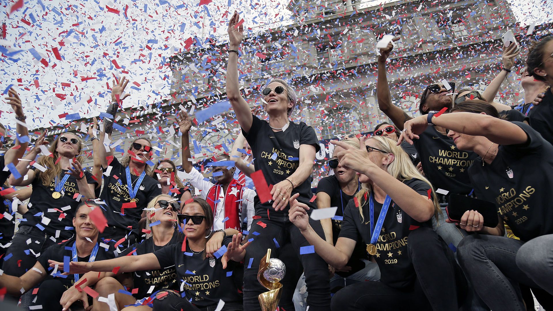 1920x1080 Fans cheer World Cup champs as leaders on and off the field