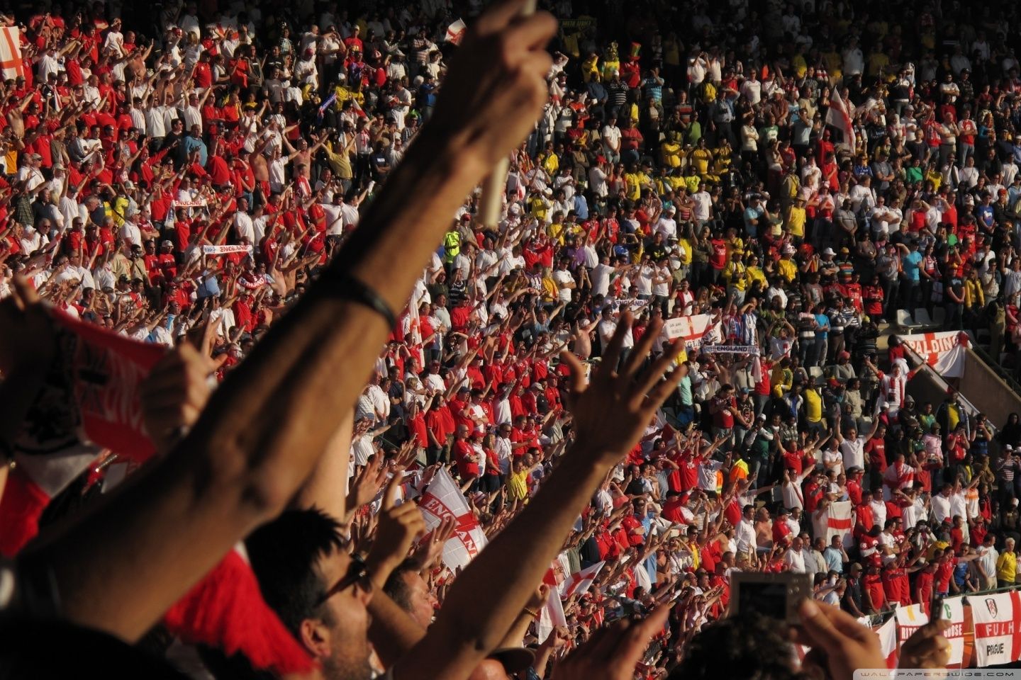 1440x960 Football Fans 4K UHD Wallpaper for UltraHD Desktop and TV : Smartphone and Tablet Devices