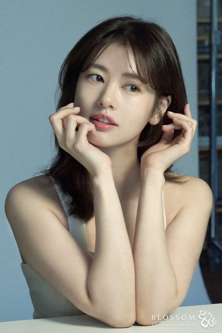736x1104 Jung So Min (정소민)