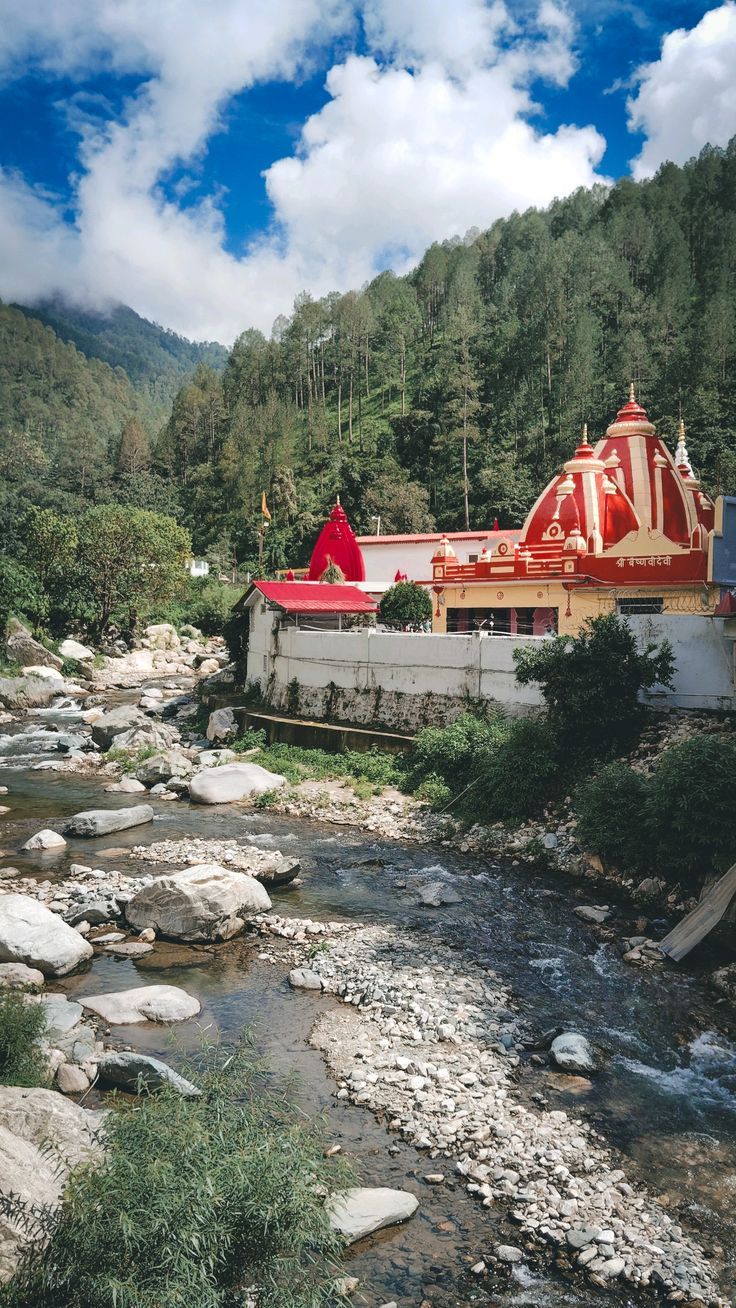 736x1308 Maharaj ji