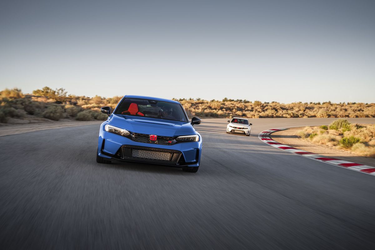 1200x800 Honda Civic Review: A Jack of All Trades Torque Report