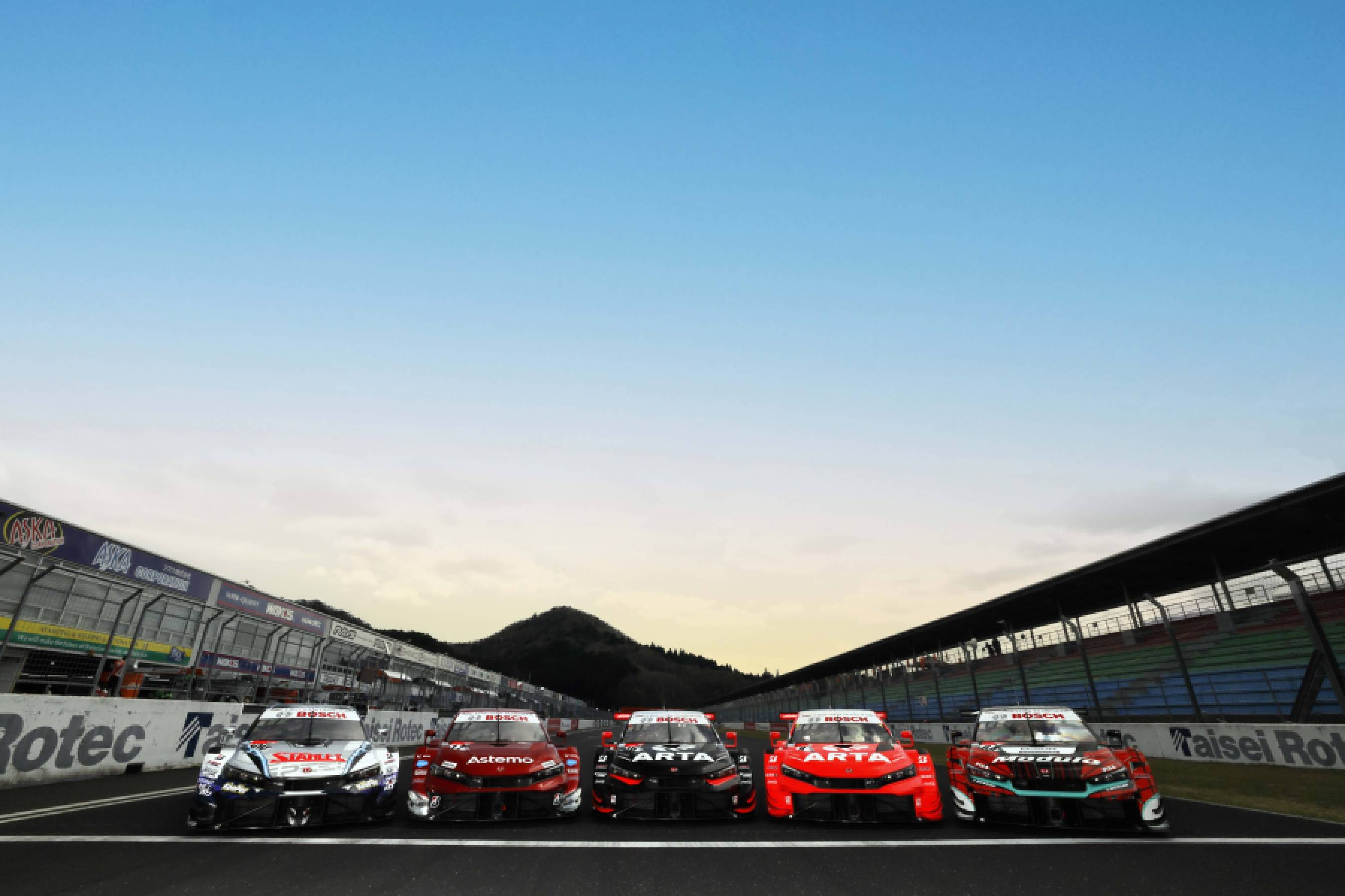 2700x1800 Season Review: Debut year of the CIVIC T