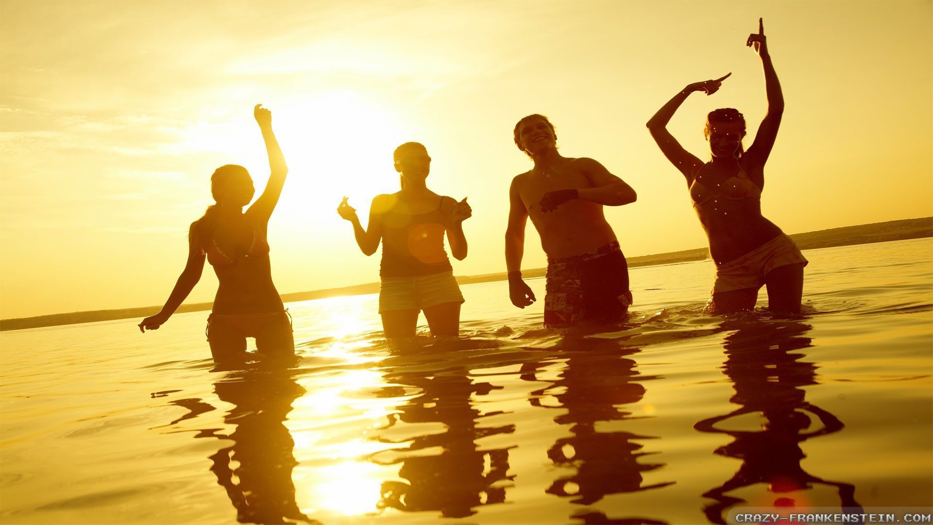 1920x1080 Beach Summer Party Wallpaper