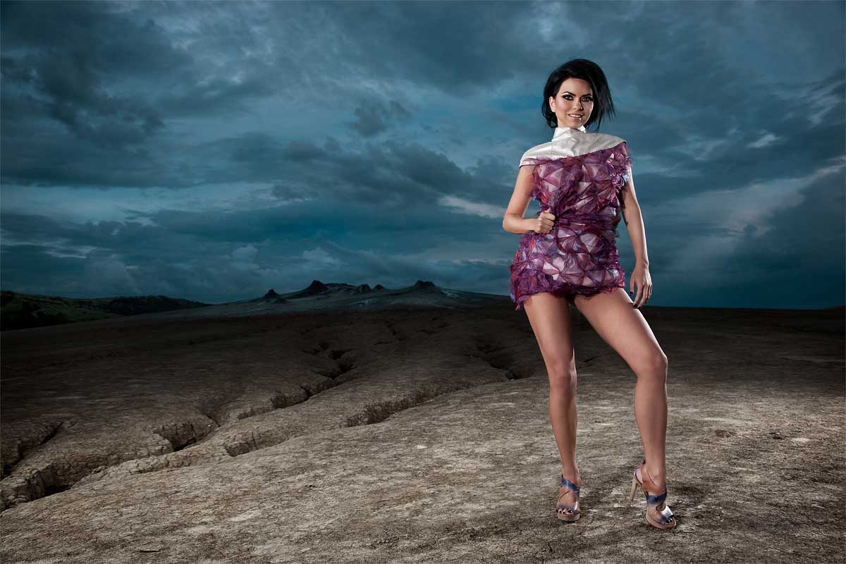 1200x800 Elena Alexandra Apostoleanu Wallpaper