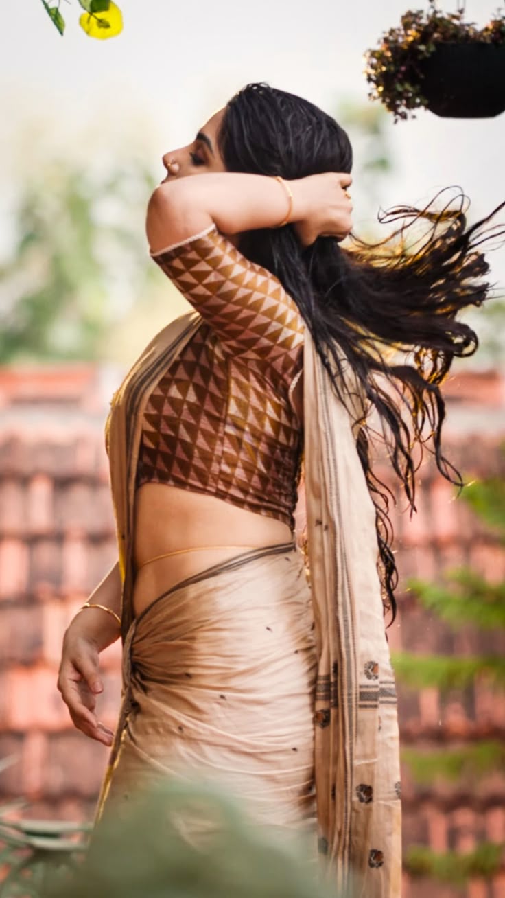 736x1308 Samyuktha Menon. Samyuktha Menon HD wallpaper