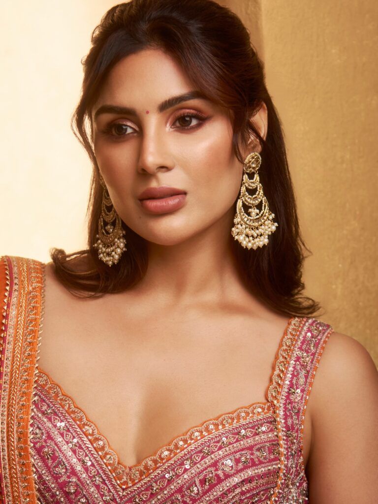 768x1024 Pics: Samyuktha Menon's New Look Has No Off Switch