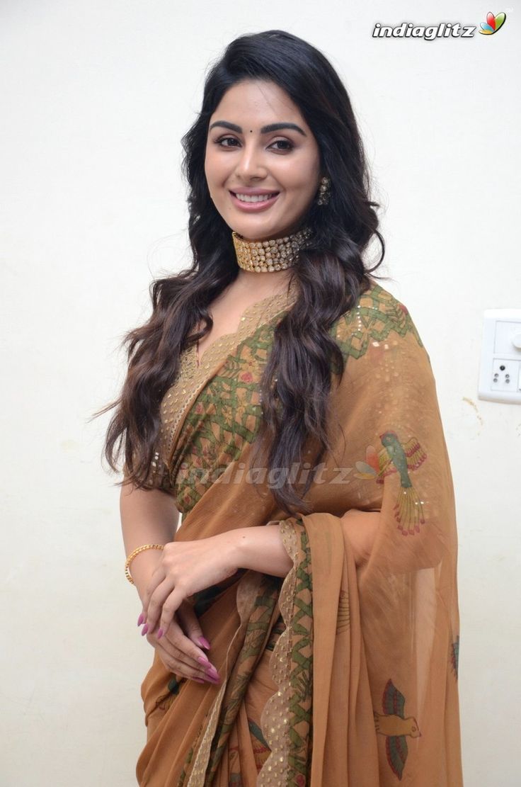 736x1111 Samyuktha Menon Photo Actress photo, image, gallery, stills and clips