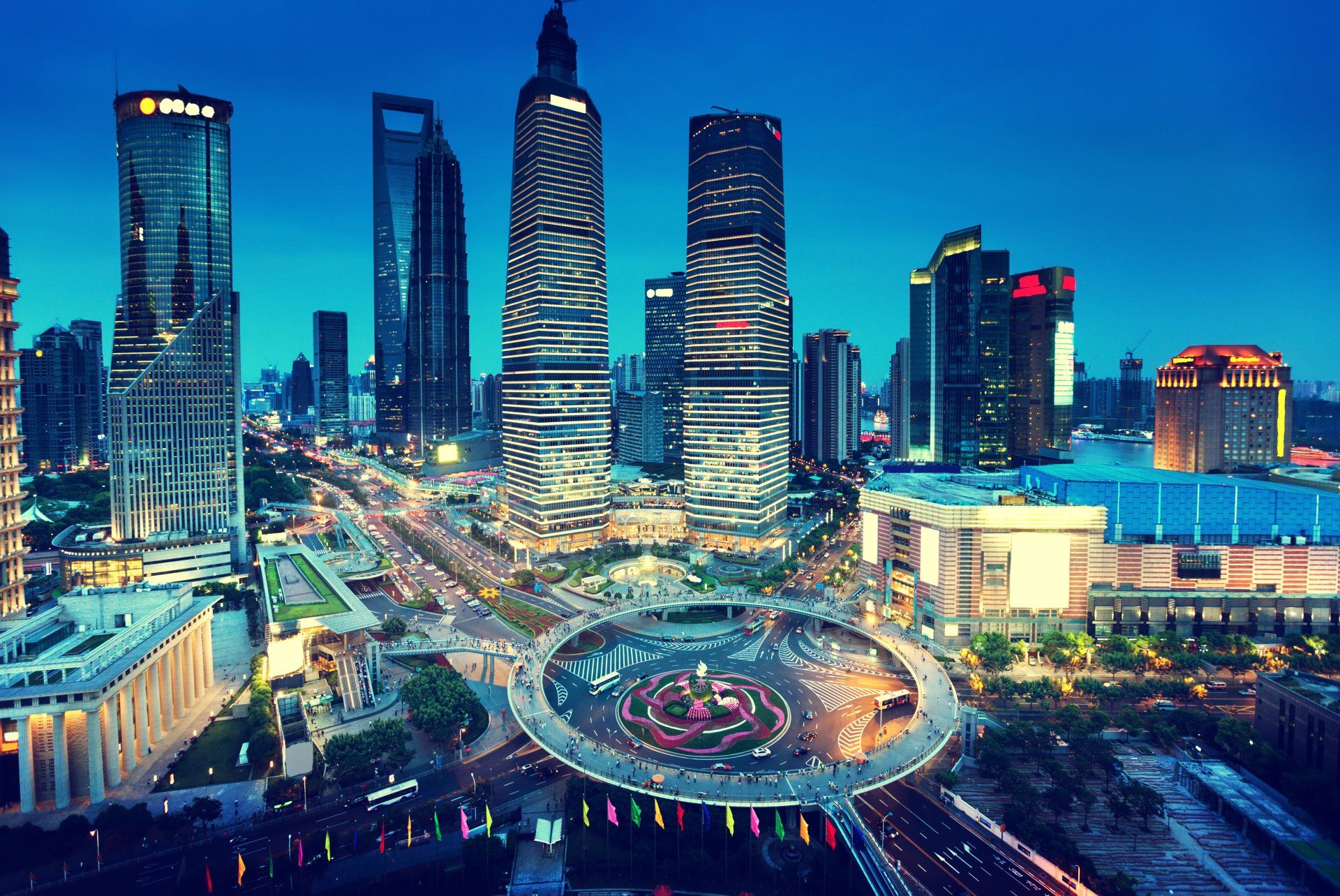 1920x1284 Shanghai Skyline 8K: Man Made Wonders Of Modern Chinax5350