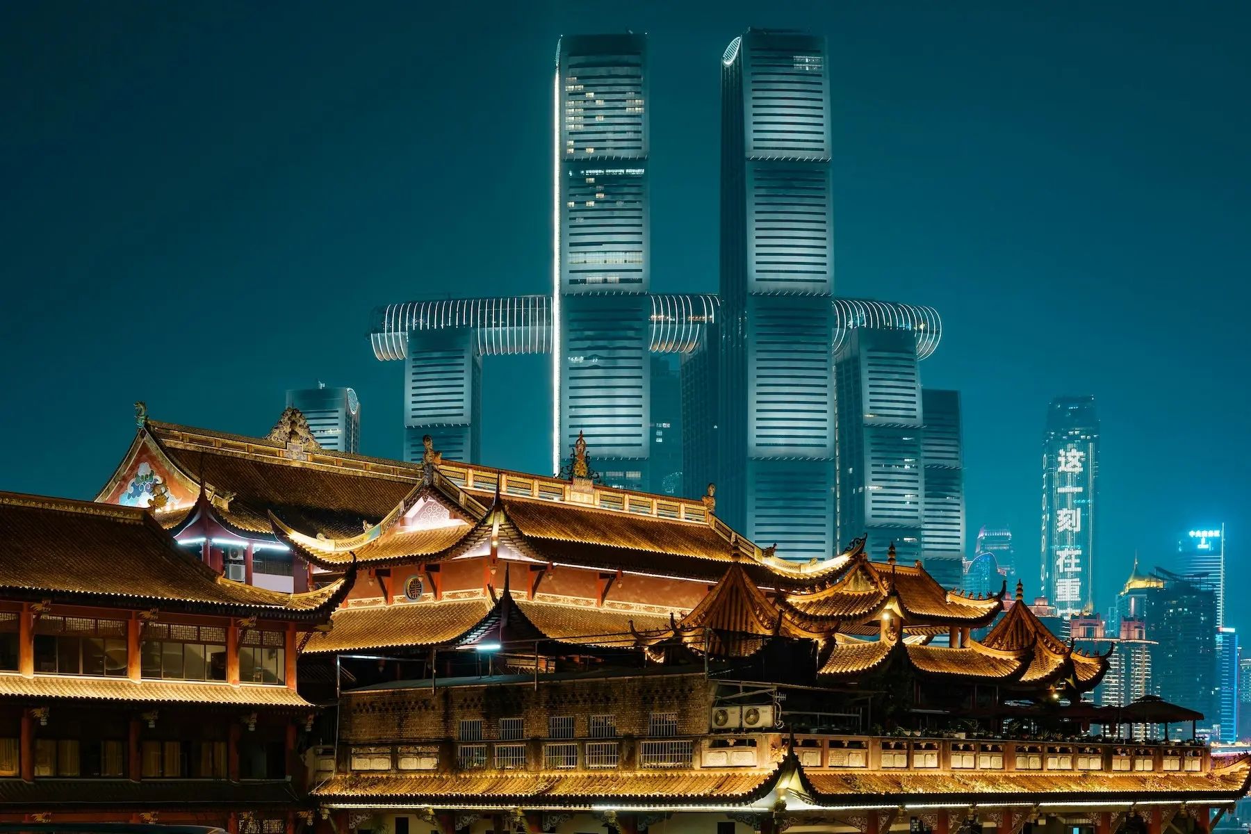 1800x1200 What It's Like to Navigate China's Futuristic Reality