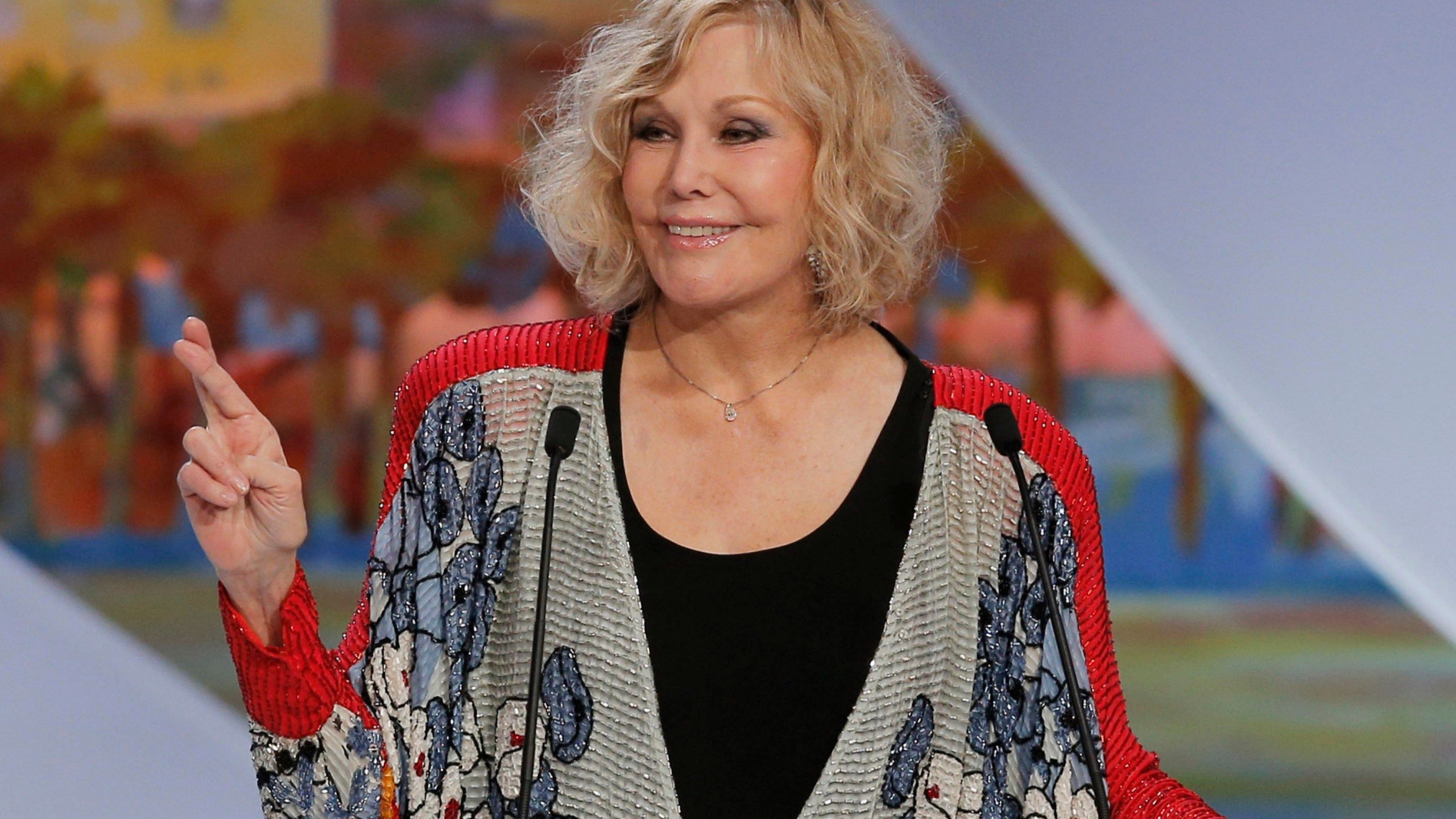 2560x1440 Kim Novak to receive Venice Film Festival's lifetime achievement honor. KSNT 27 News