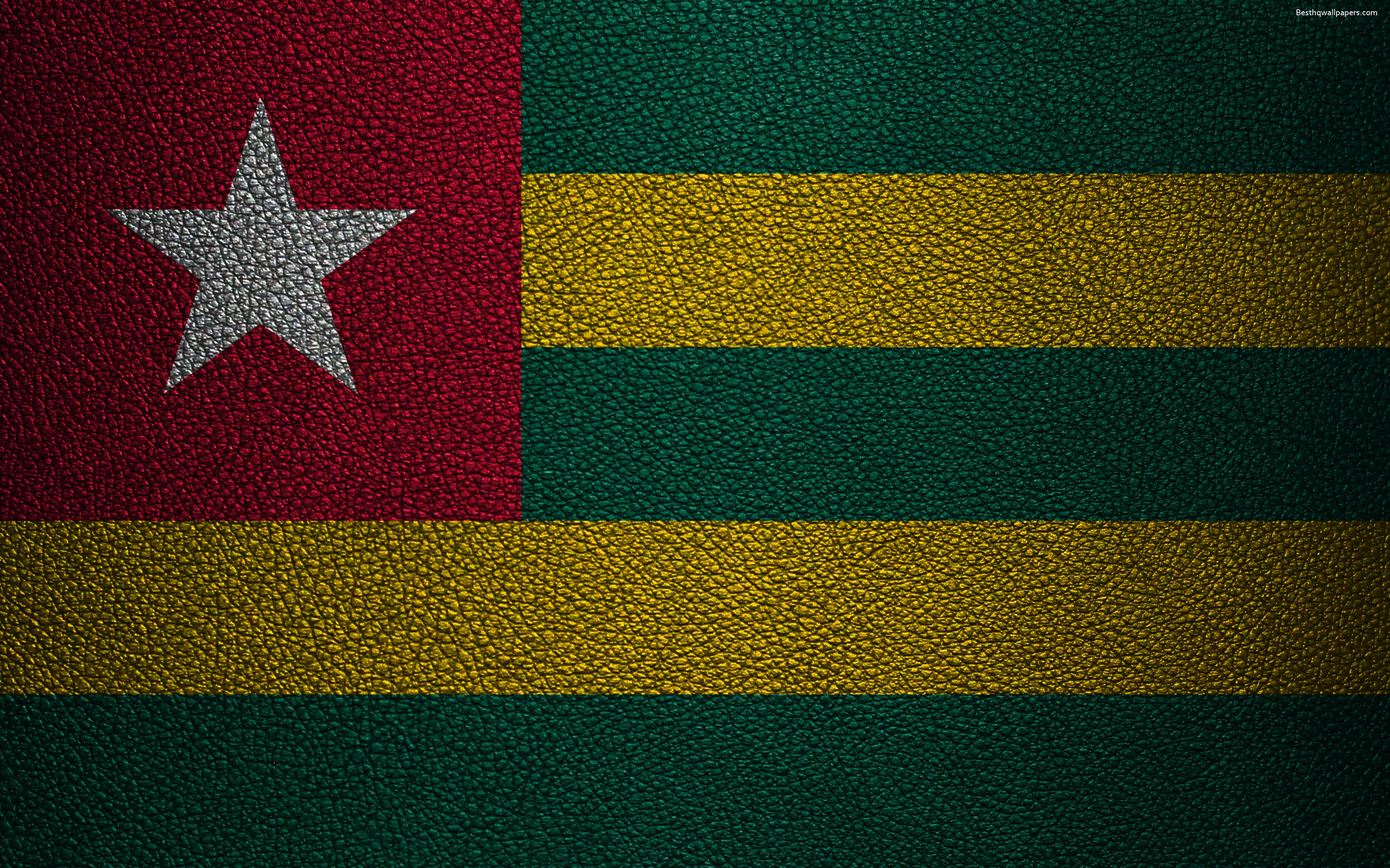 3840x2400 Togo Flag Wallpaper