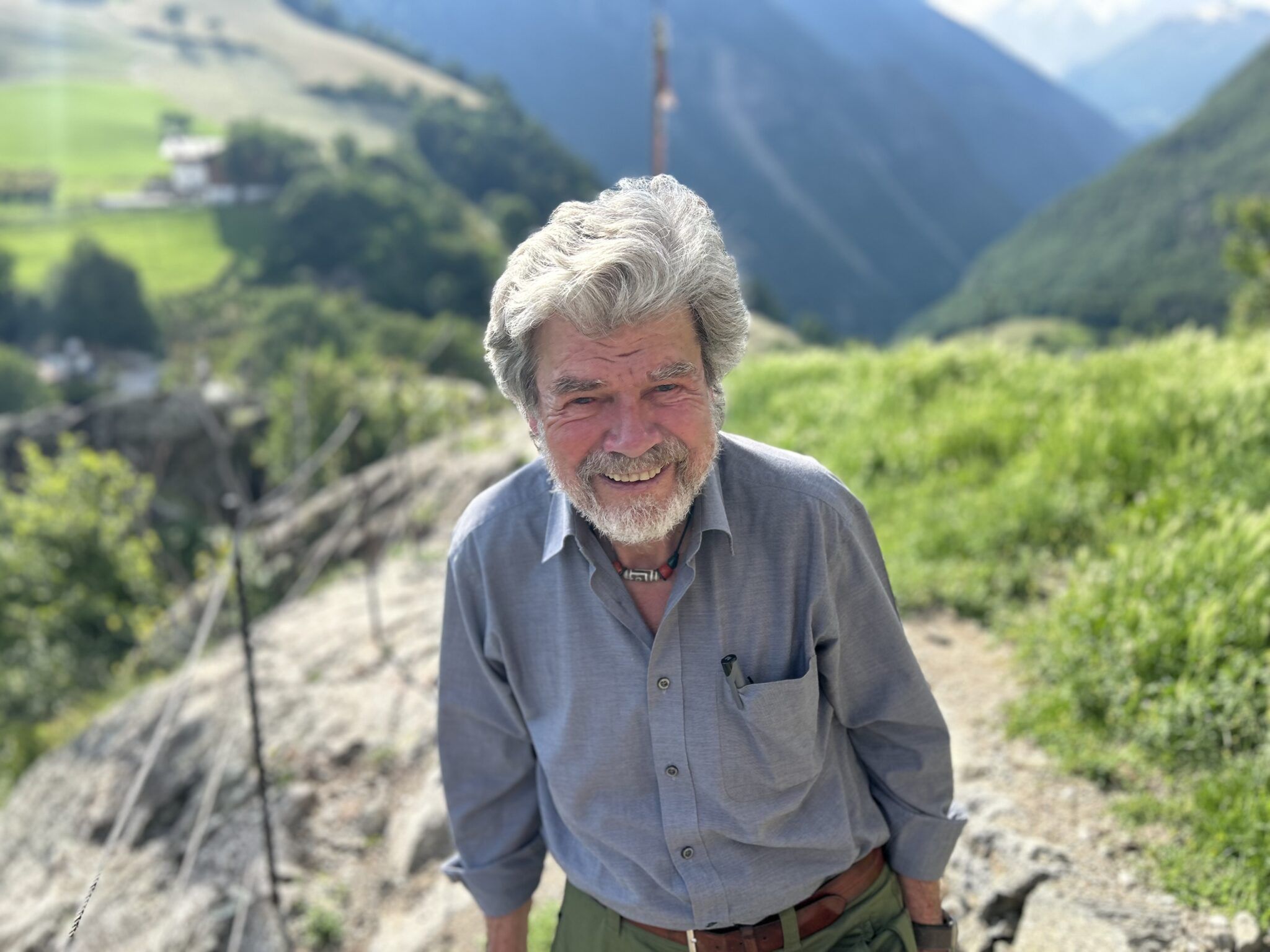 2048x1536 Avalanche In Nepal, Reinhold Messner And The Art Of Not Dying