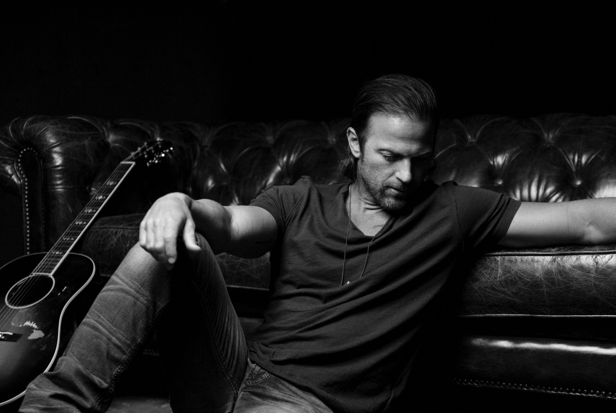 2085x1400 Kip Moore Wallpaper