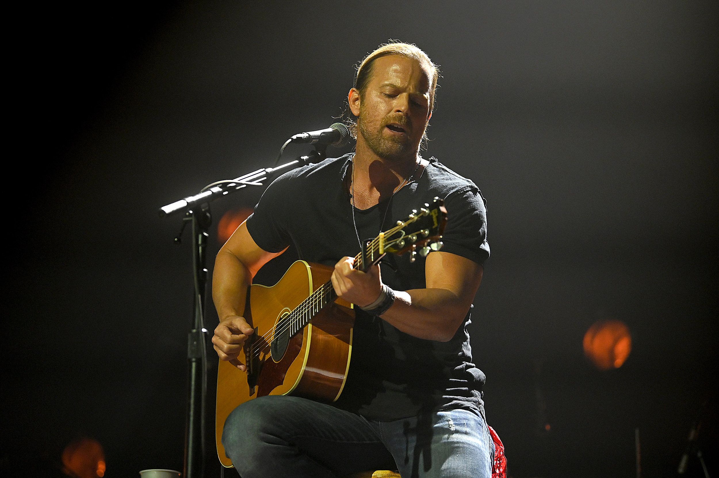 2500x1663 Kip Moore Wallpaper