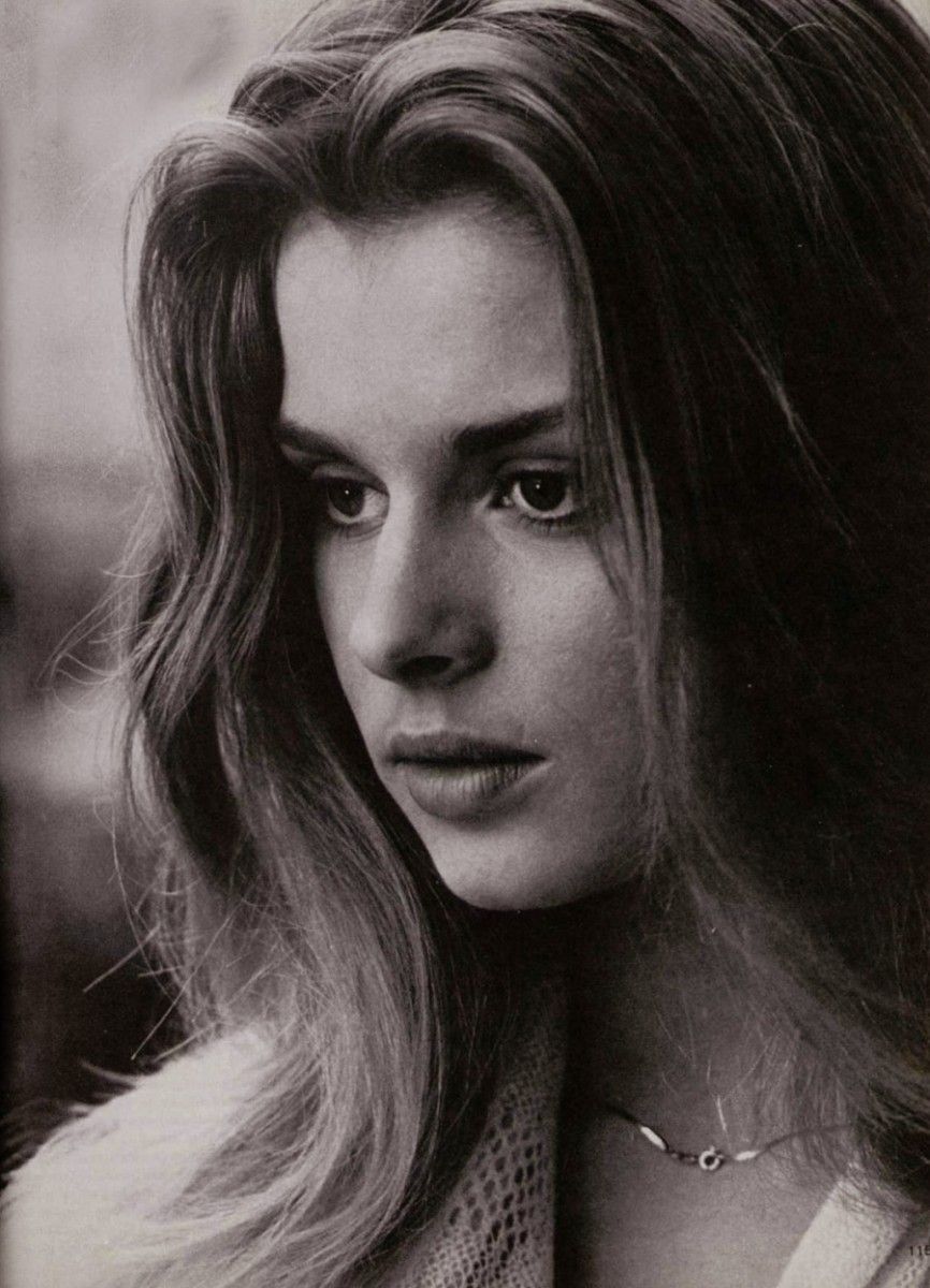 866x1200 Nastassja Kinski Wallpaper