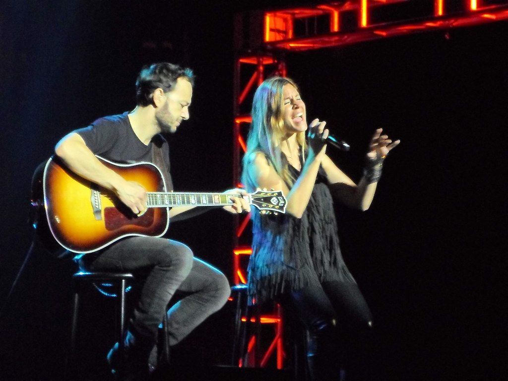 1024x768 La oreja de van gogh