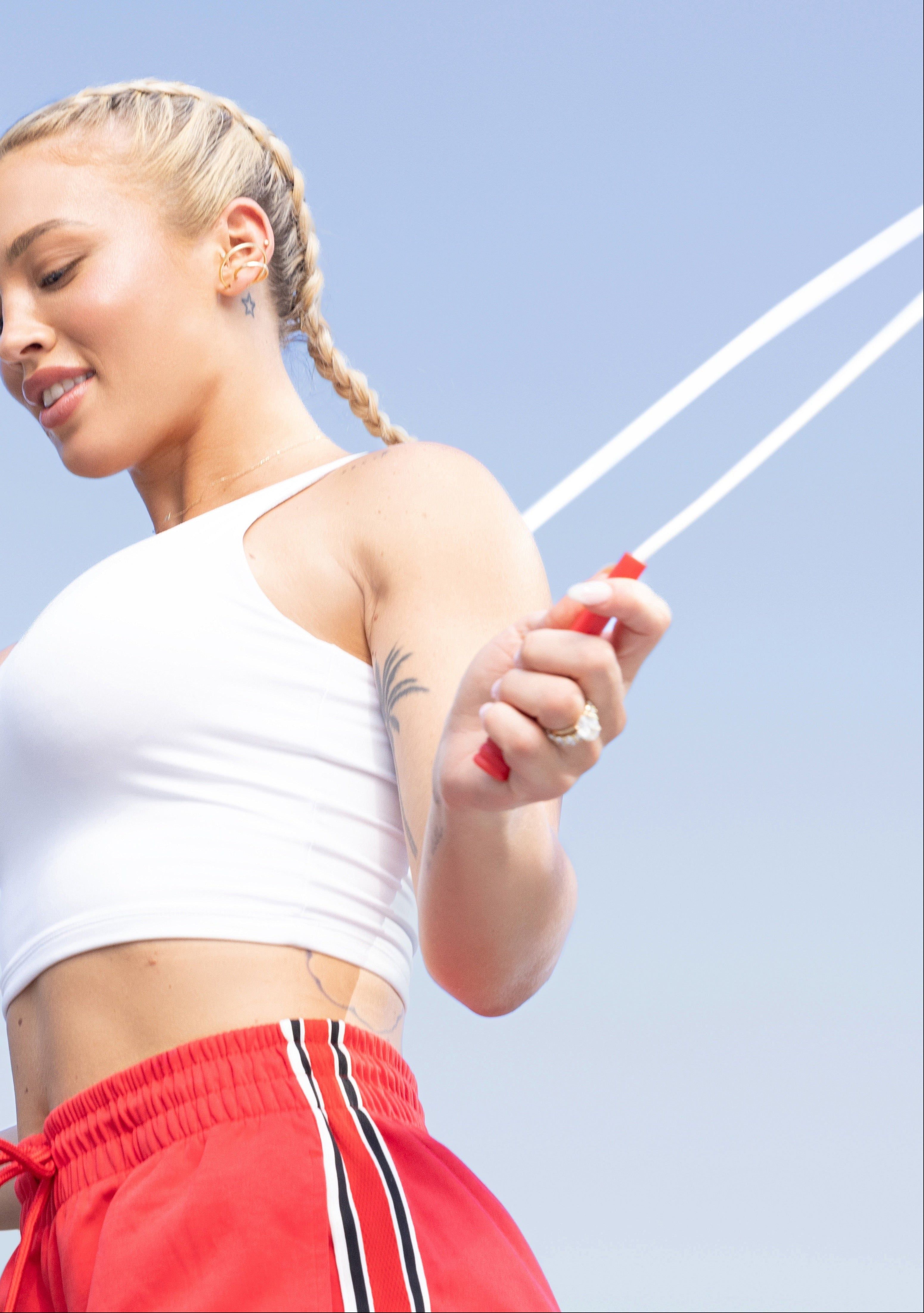 3101x4406 Inside Tammy Hembrow's Daily Supplement Routine