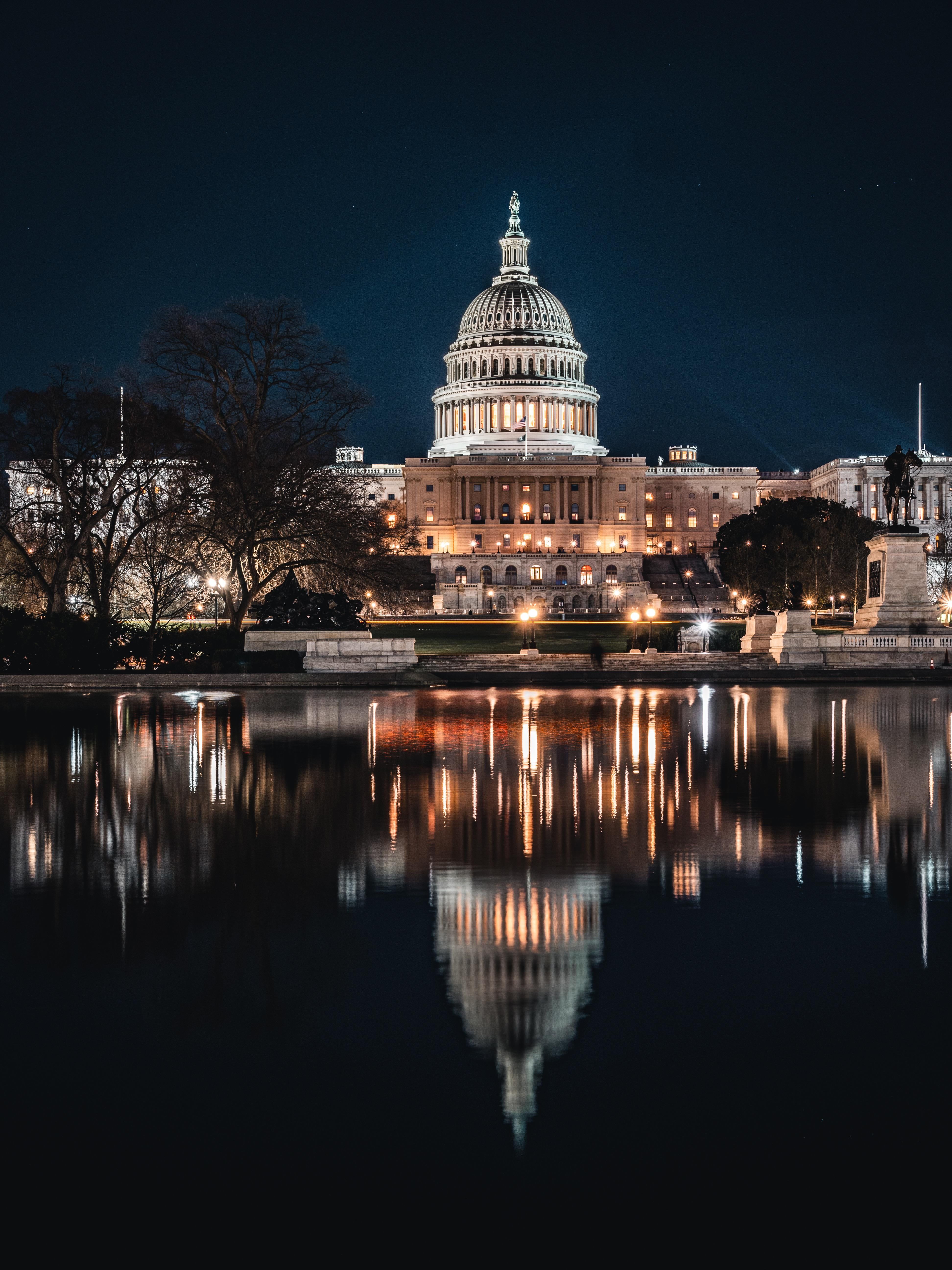 3888x5184 A failed sunrise at Lincoln Memorial Reflecting Pool, turned into an epic Blue Hour shot. Taken this weekend