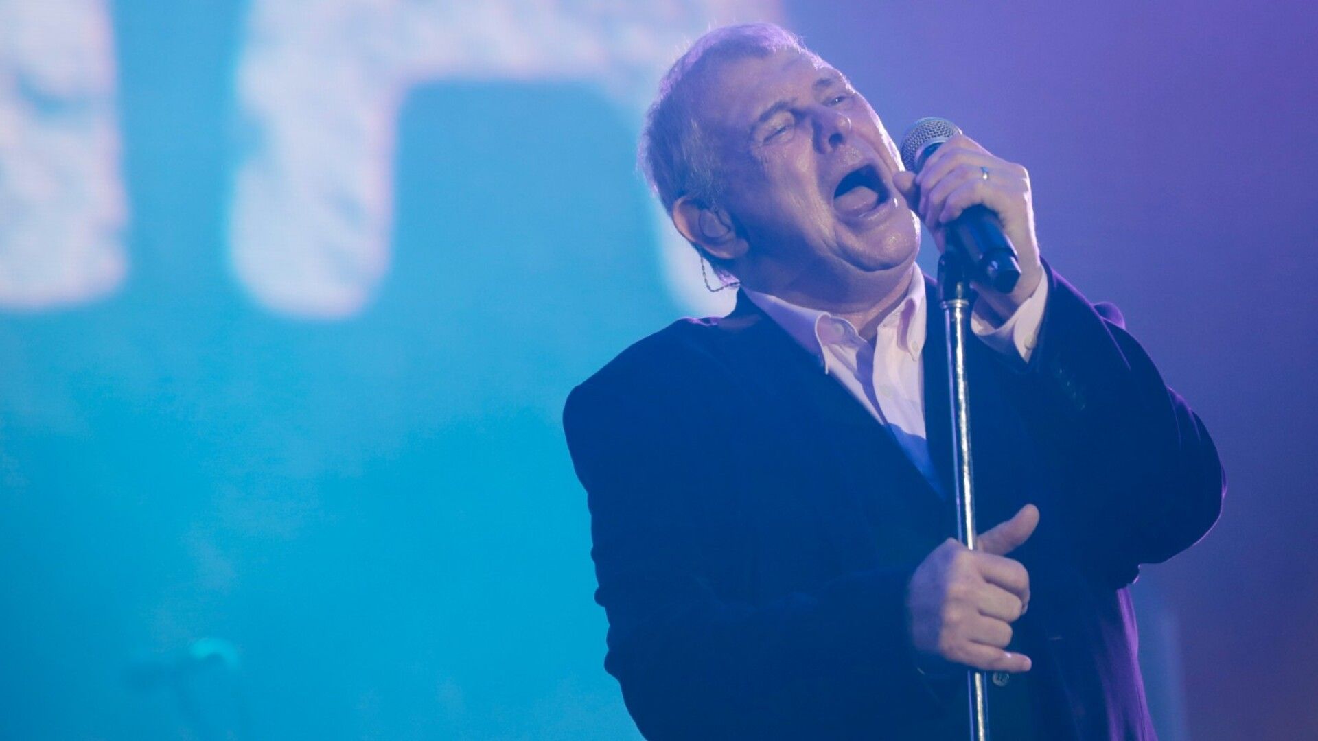 1920x1080 Musician John Farnham set to become a grandfather