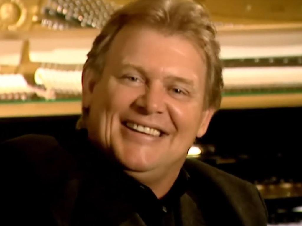 1024x768 How John Farnham is embracing his next chapter