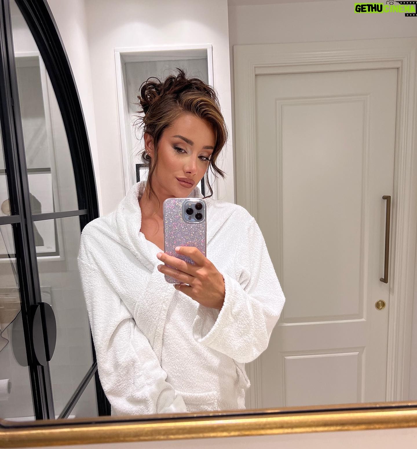 1440x1552 Adara Molinero Wiki, Biography, Age, Photo, Spouse and more