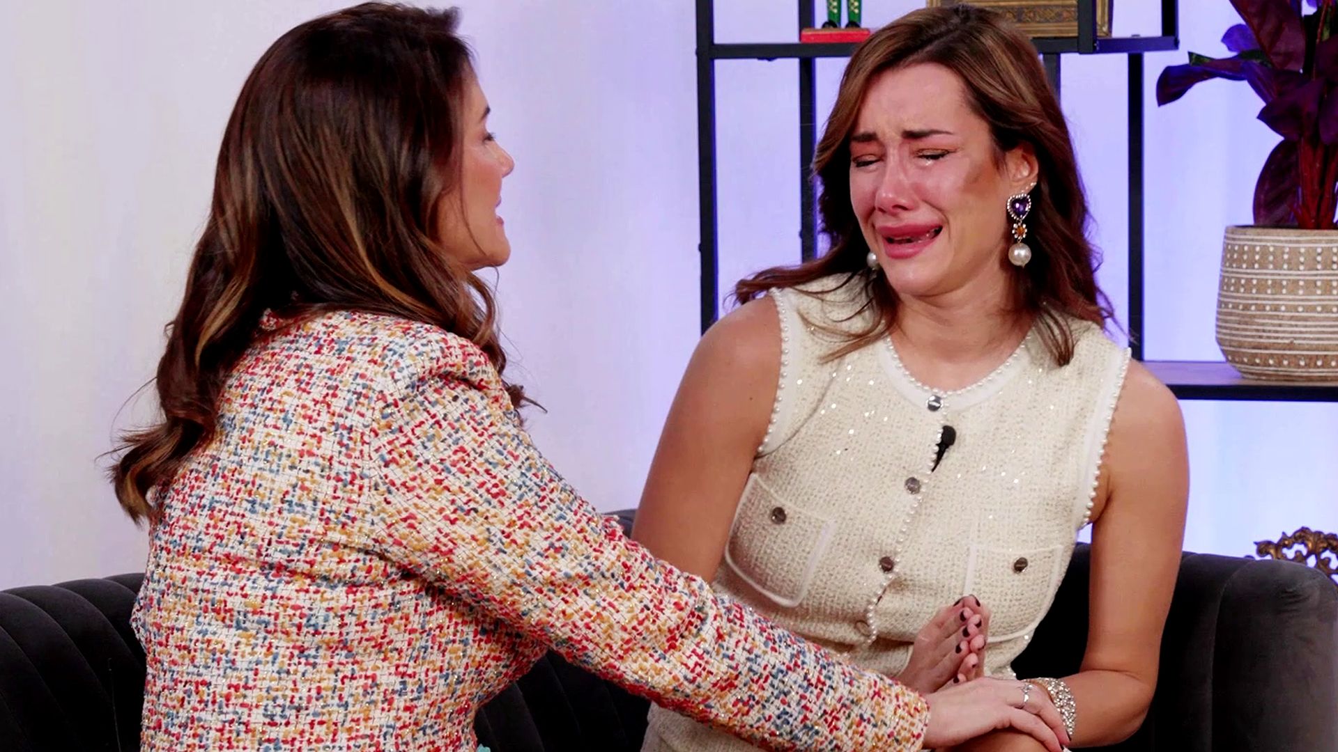 1920x1080 En las mejores familias: Adara Molinero, devastada, desvela entre lágrimas que quiso volver con Rodri Fuertes cuando volvió de ‘SV’ : “Lo busqué y me arrastré Video