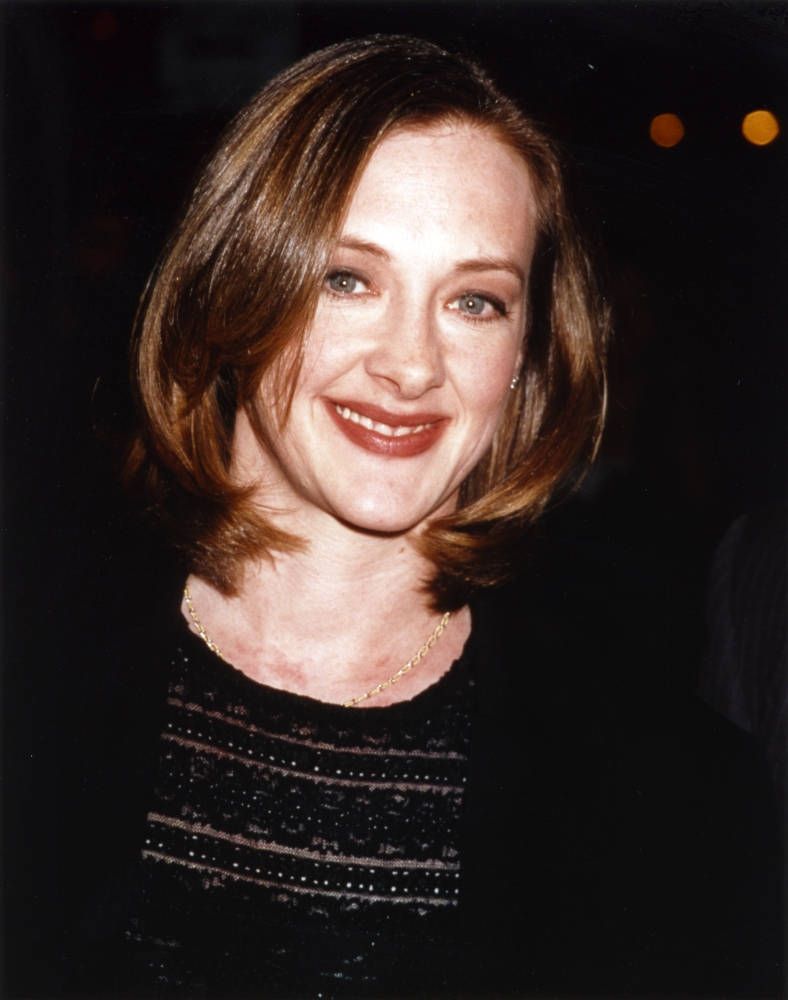 788x1000 Download Actress Joan Cusack Glamorous Smile Wallpaper