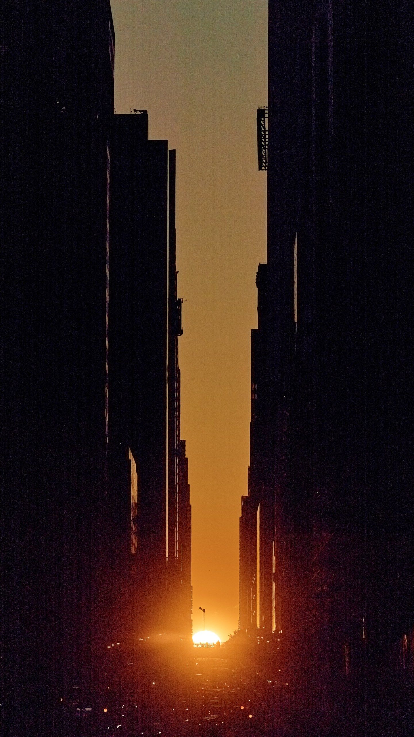 1440x2560 What to know about Manhattanhenge, NYC's sunset spectacle