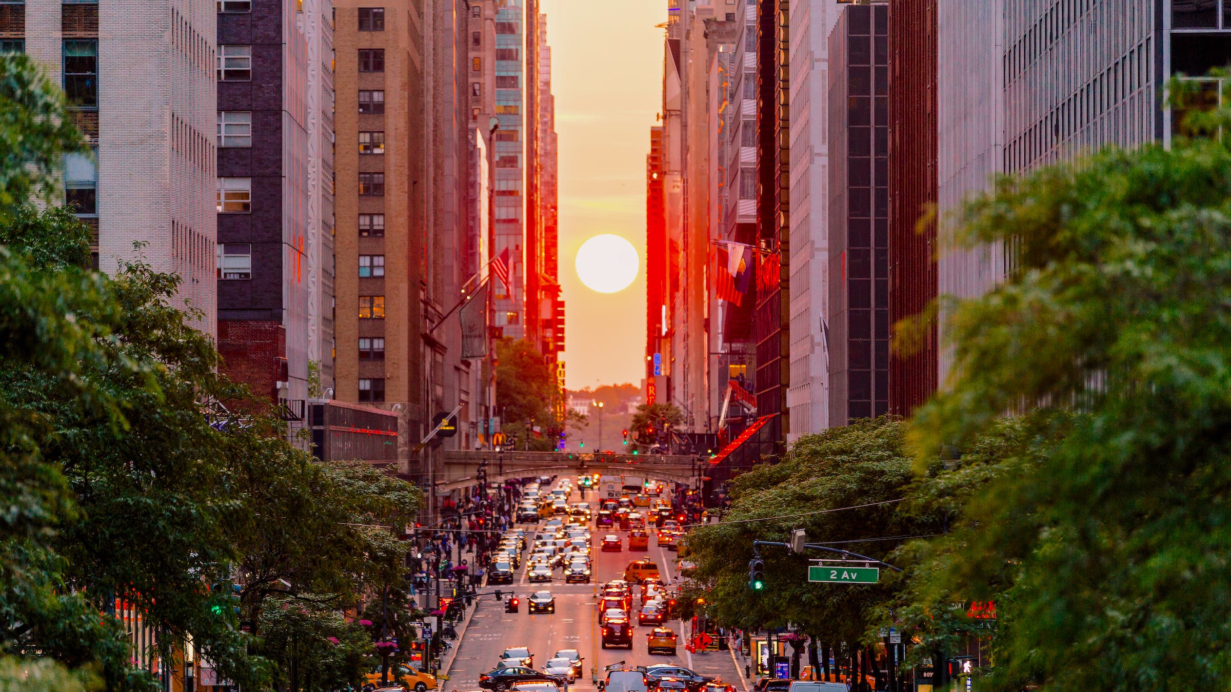 2400x1350 How to See Manhattanhenge in 2025