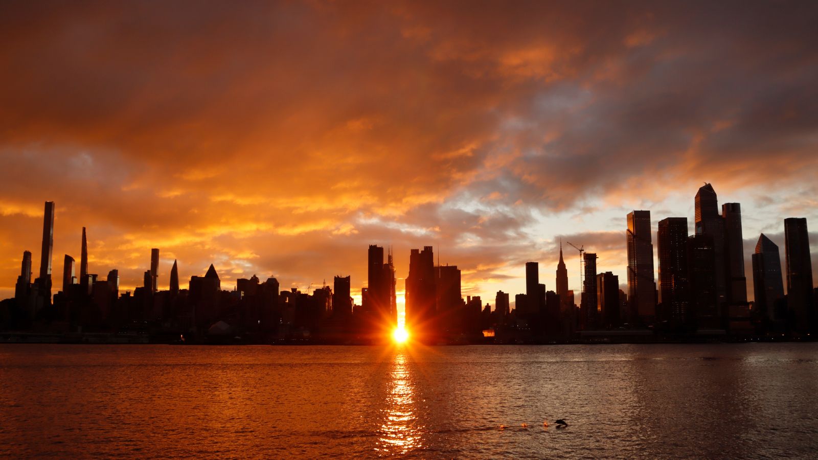 1600x900 Manhattanhenge 2024: Where and when to see the sun 'kiss the grid' in New York this week