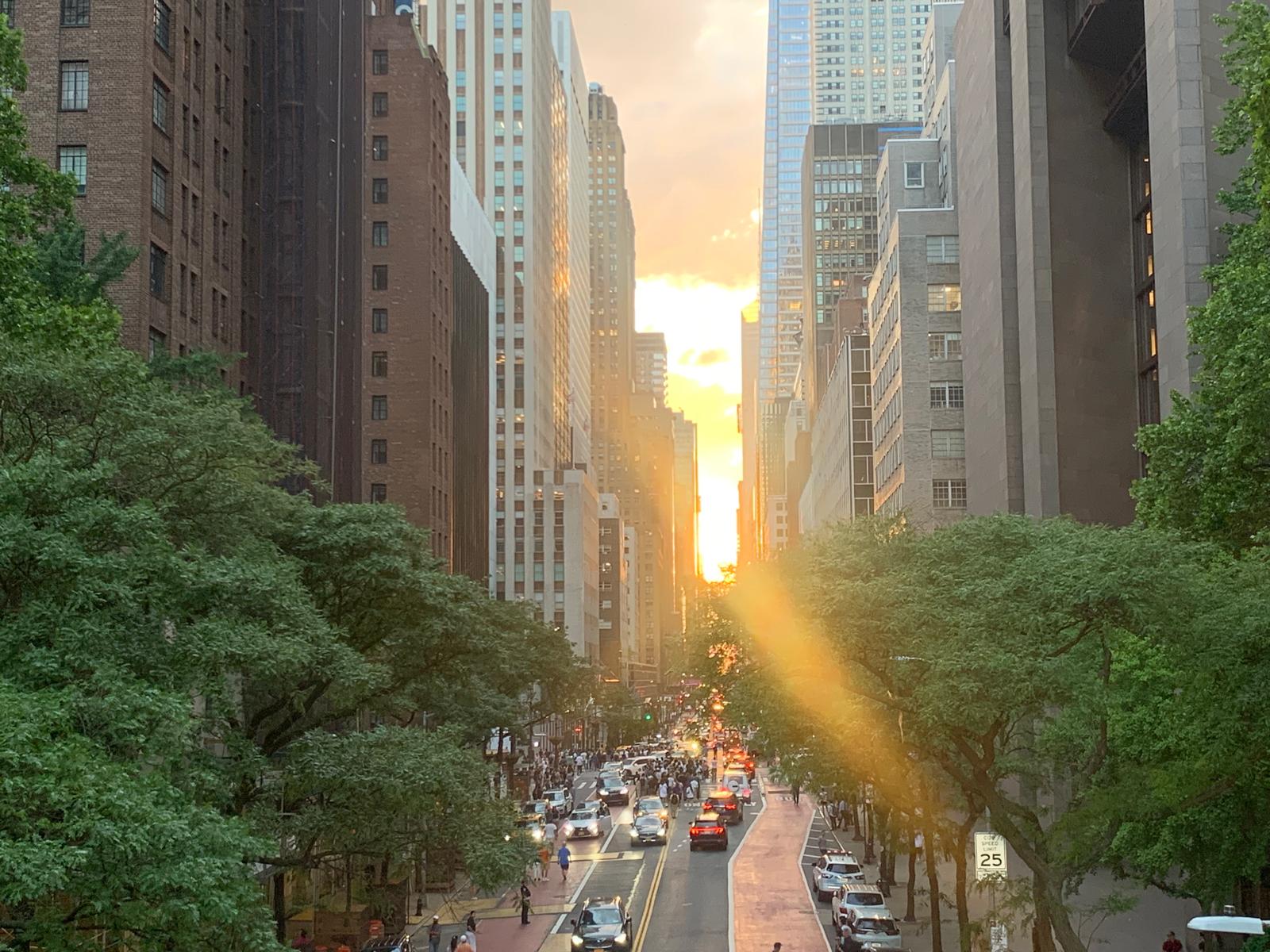 1600x1200 Manhattanhenge” Is Back in New York City: Where and When to See It