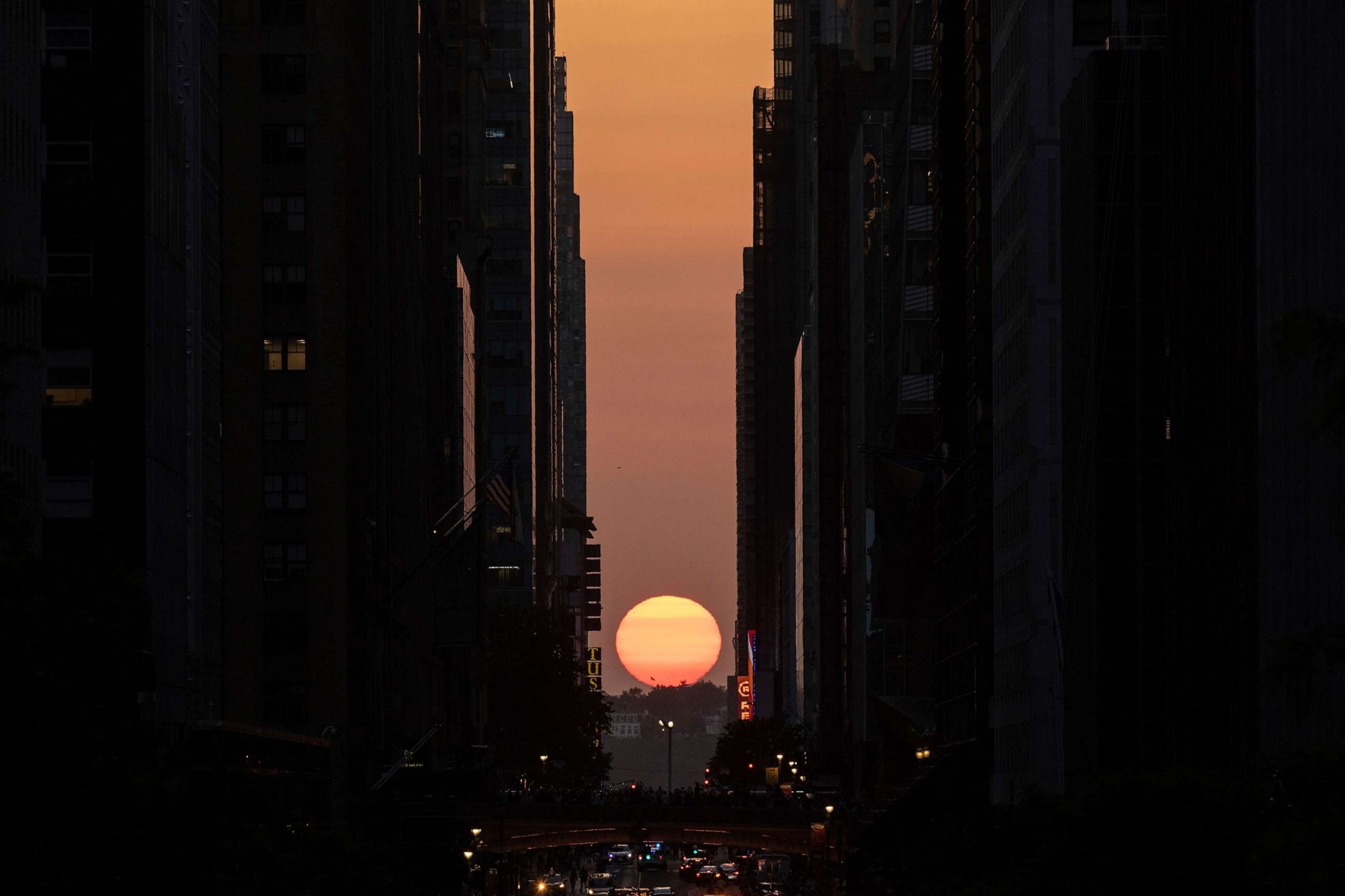 3072x2047 There's still time to see Manhattanhenge