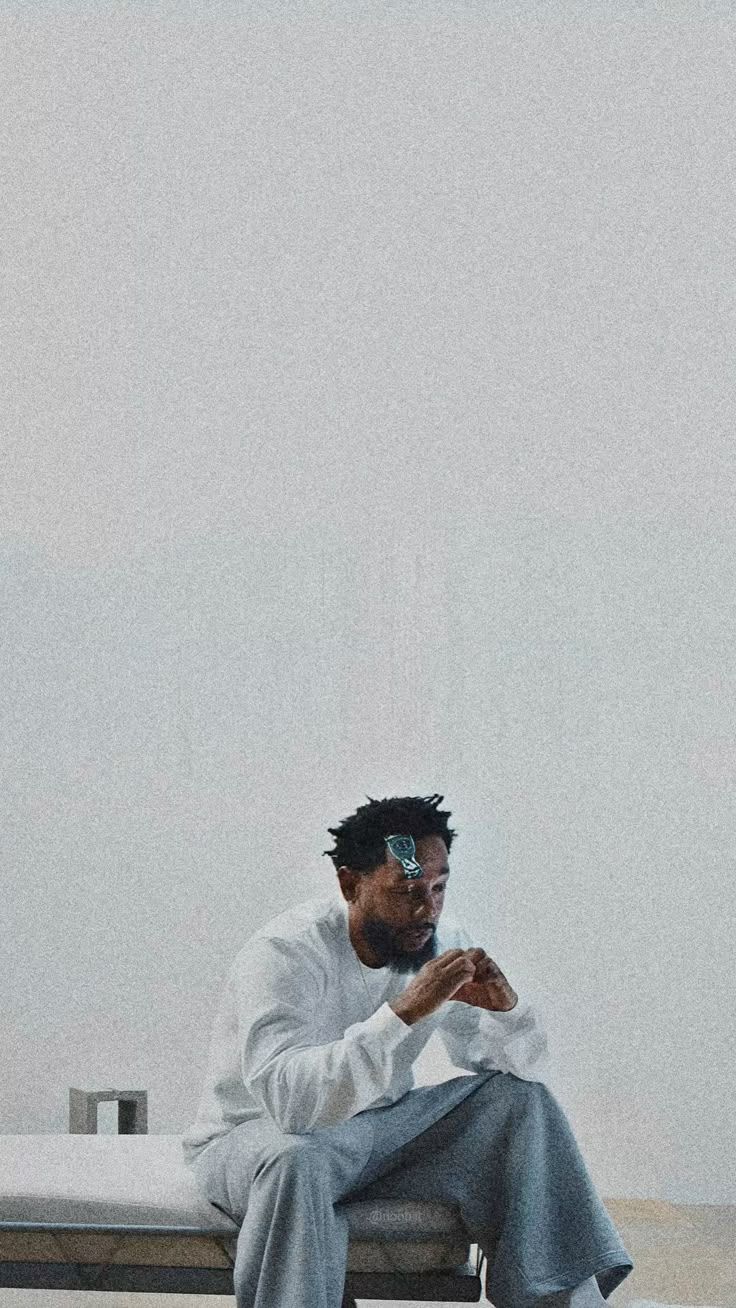 736x1308 Kendrick Lamar Like Us (Heart)