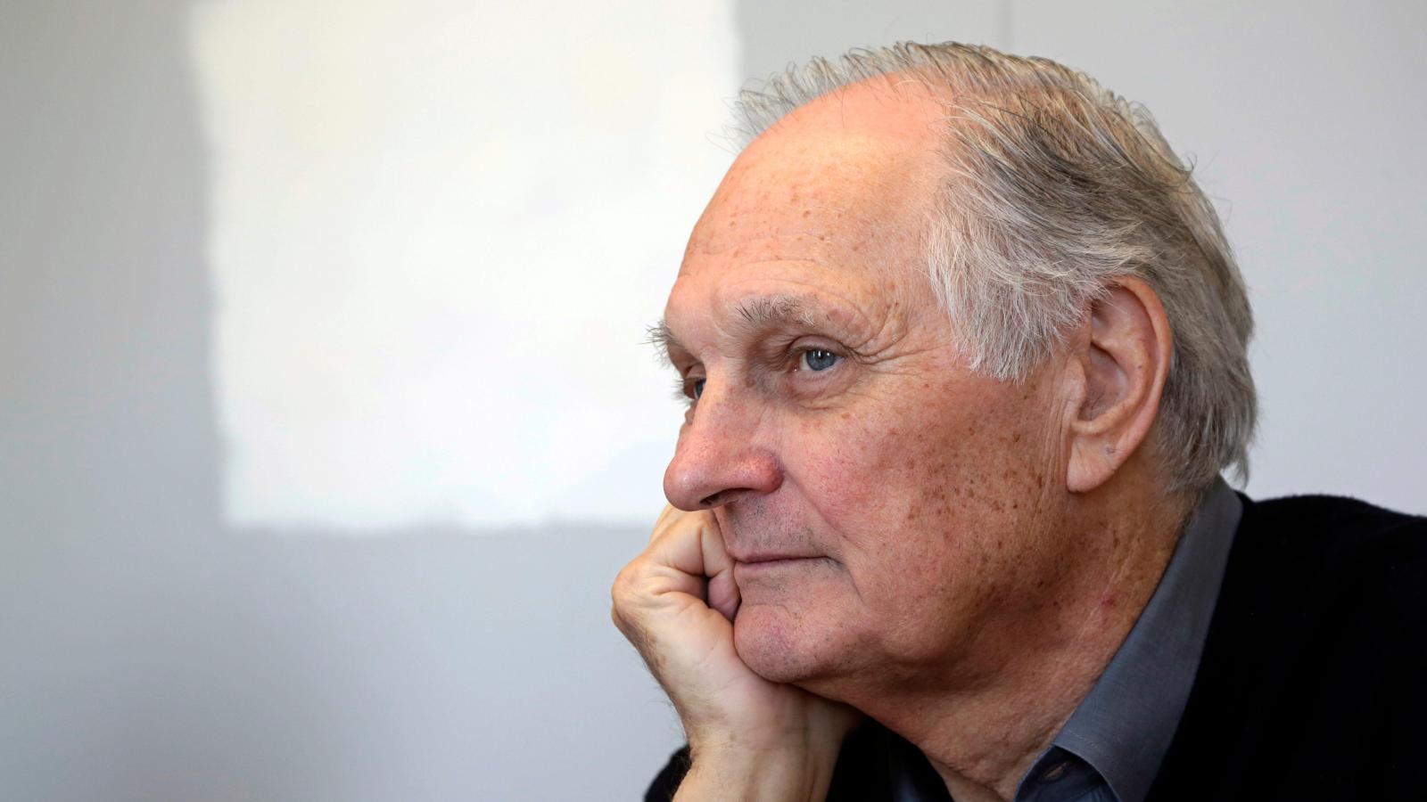 1600x900 M.A.S.H.' star Alan Alda reveals he has Parkinson's disease
