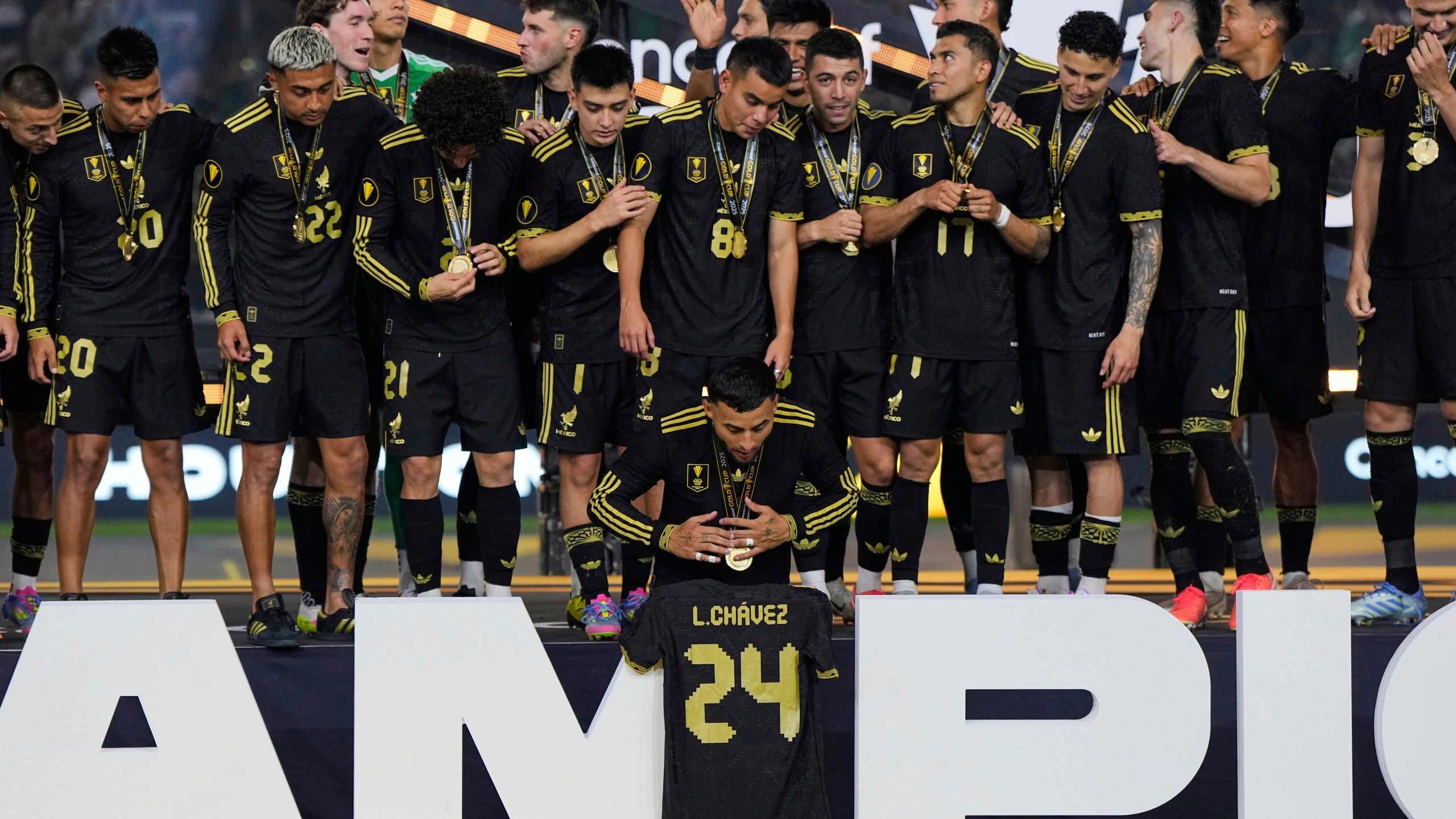 2560x1440 Mexico Secures 10th Gold Cup Title With 2 1 Victory Over US