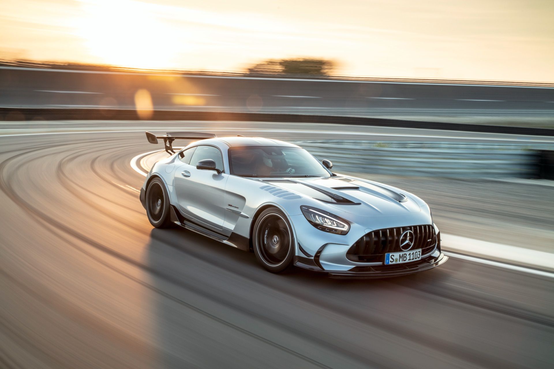 1920x1280 The Mercedes AMG GT Black Series Is Officially Hardcore!
