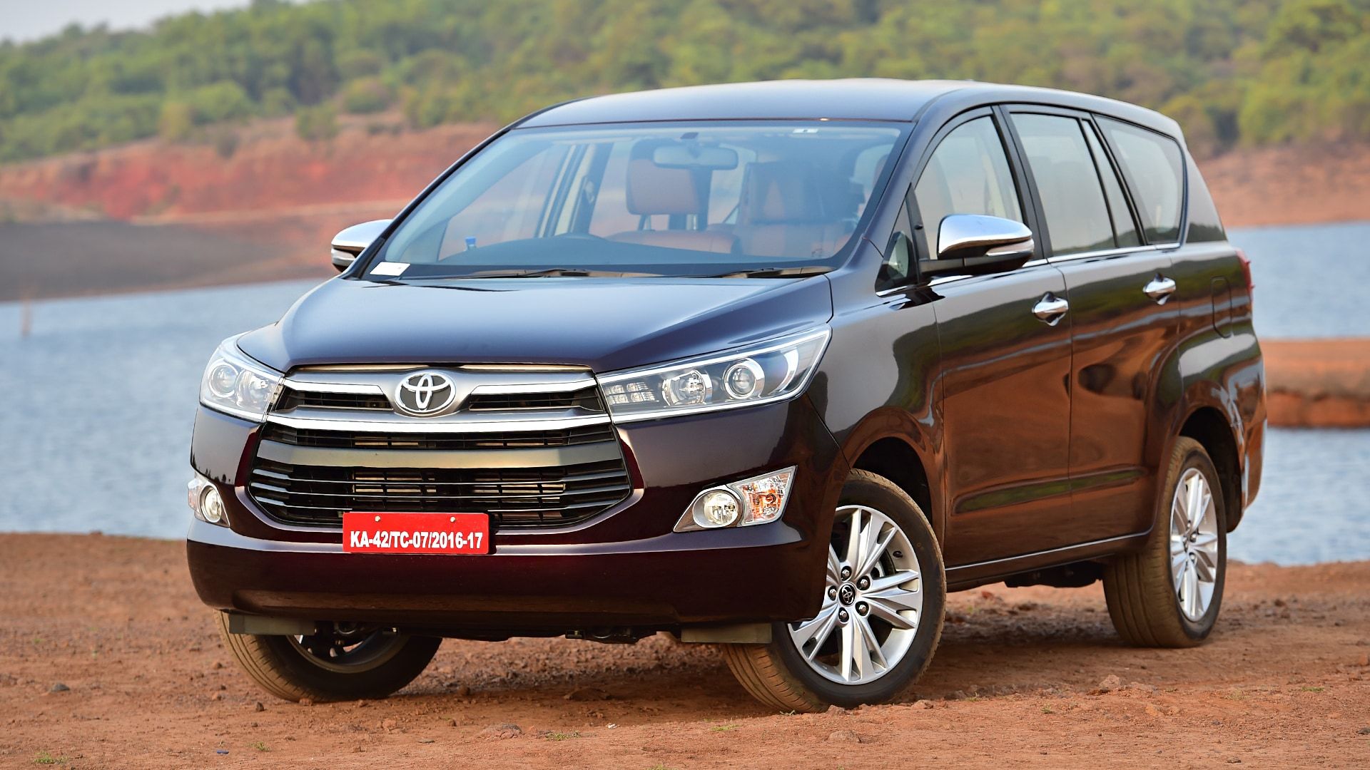 1920x1080 Toyota Innova Crysta 2016 STD Exterior Car Photo