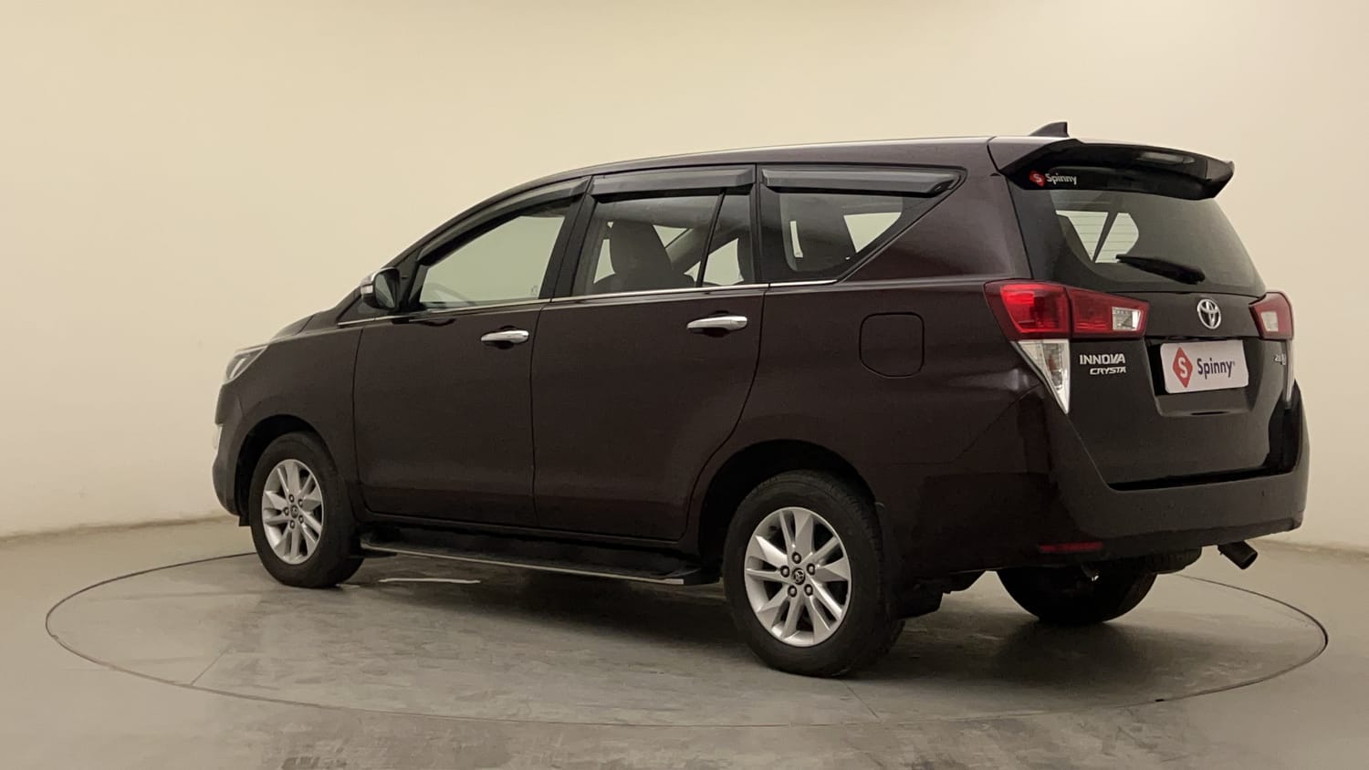1500x844 Toyota Innova Crysta (2026) Image & Videos & Exterior Gallery