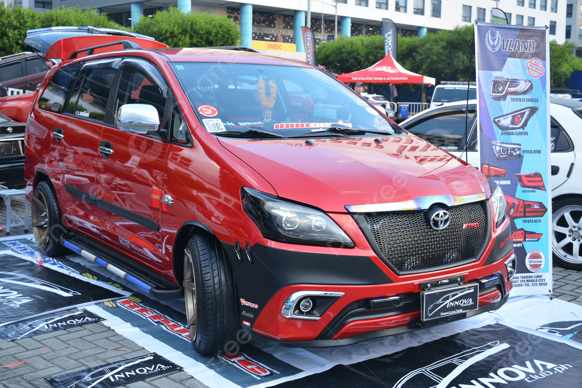 1200x800 Car Show Toyota Innova On Full Display From Bumper To Bumper Photo Background And Picture For Free Download