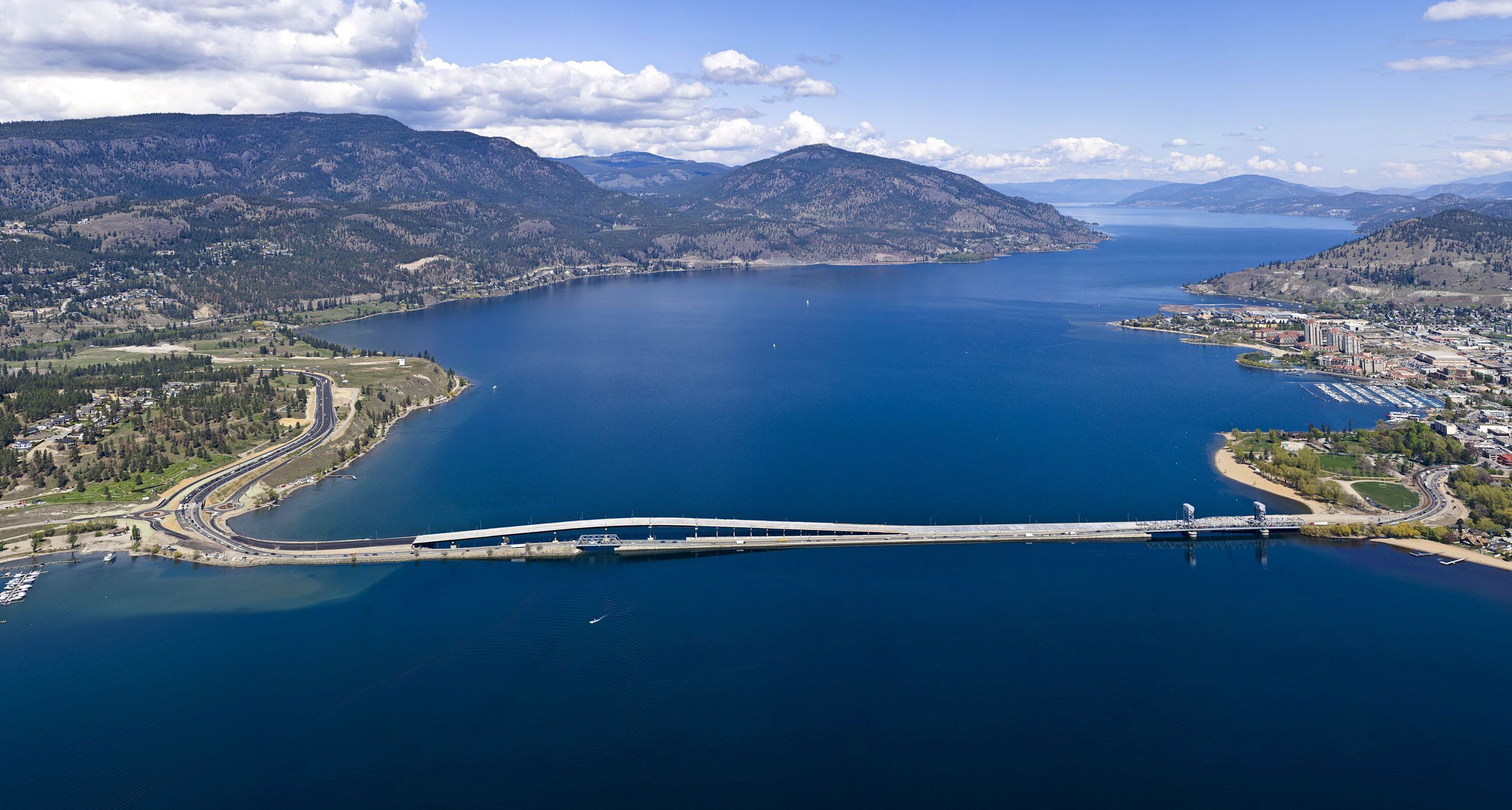 2550x1367 Kelowna Wallpaper