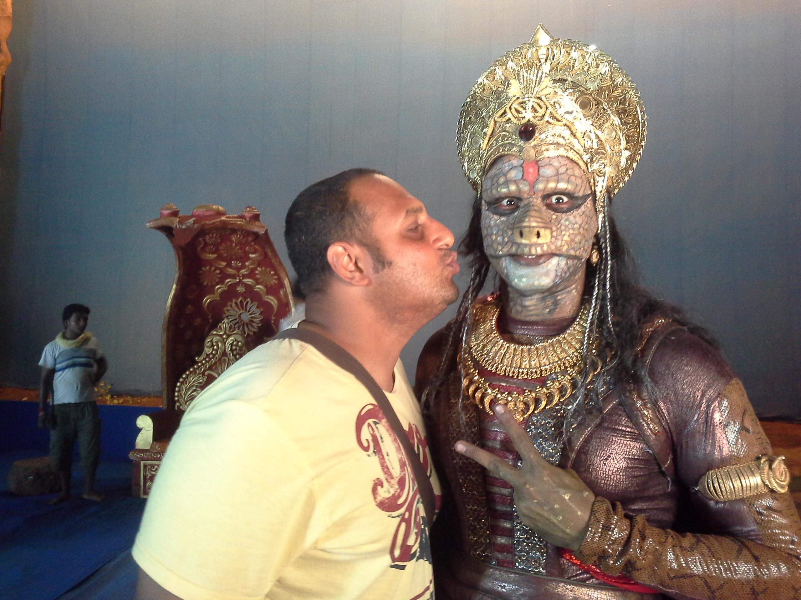 2560x1920 Suryaputra Karn (2015)