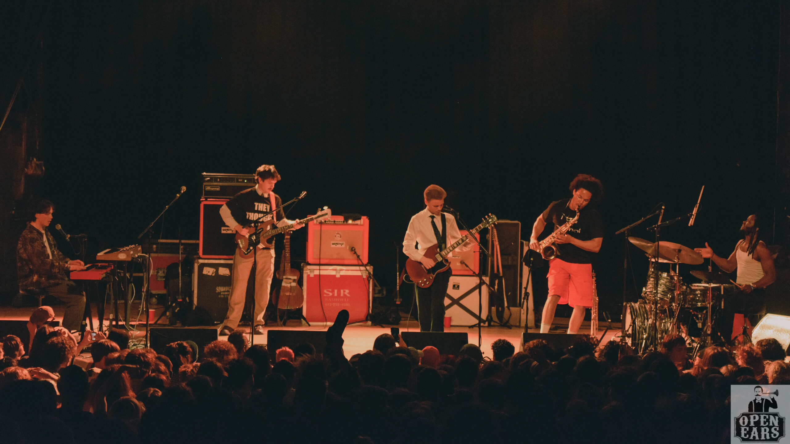 2560x1440 PHOTOS: black midi Variety Playhouse