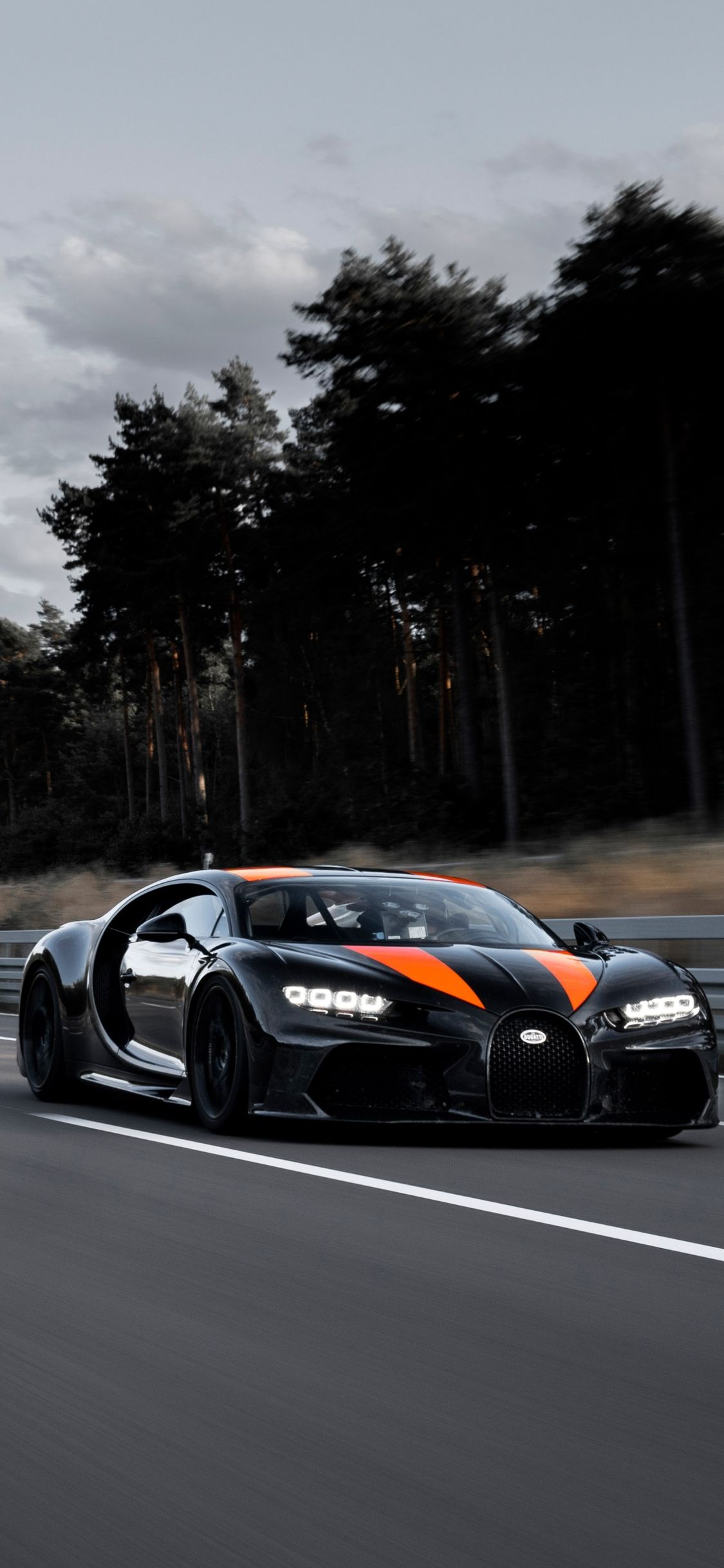 1125x2436 Bugatti Chiron black car mobile wallpaper Mobile Walls