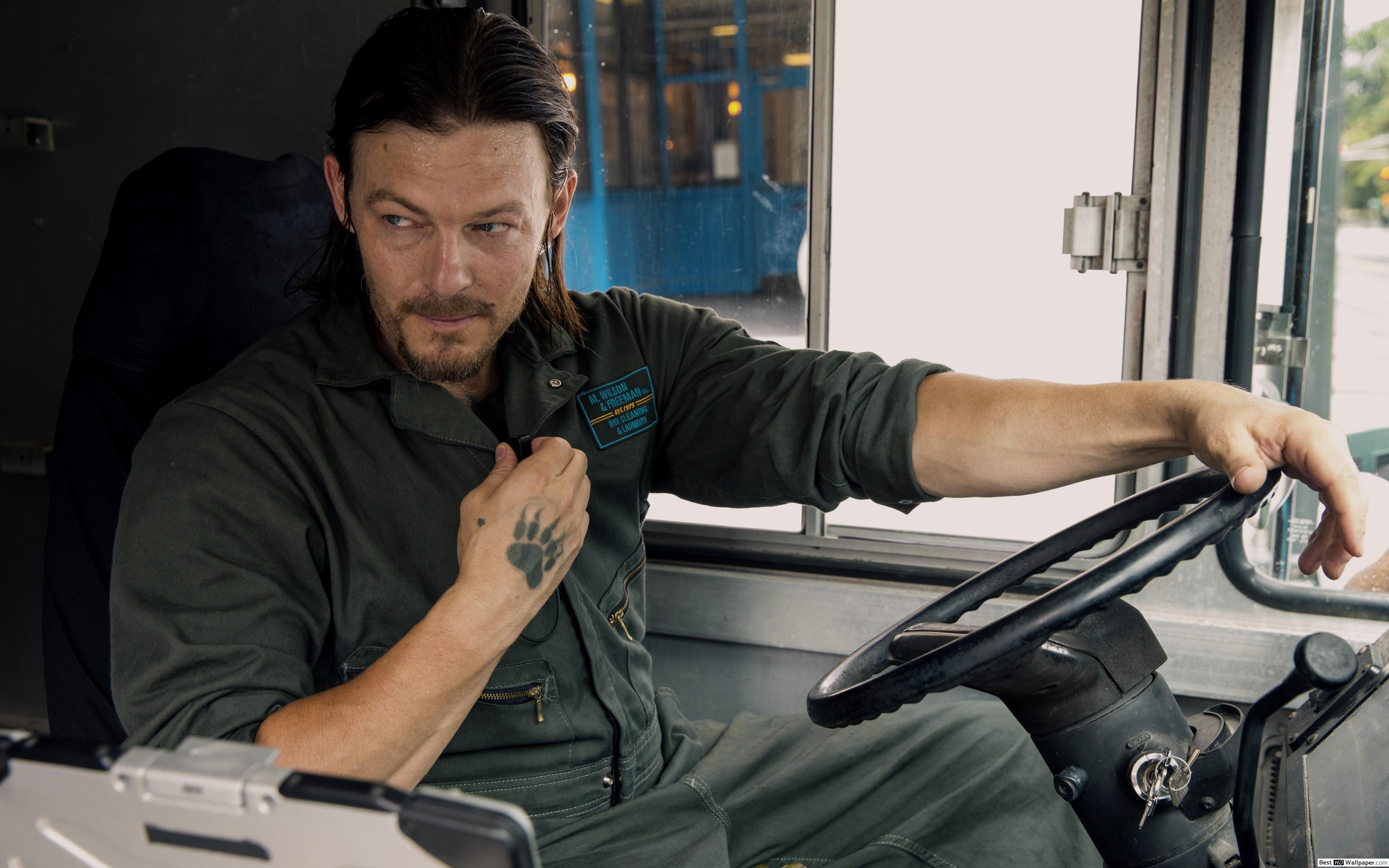 5120x3200 Triple Norman Reedus in Driving Seat HD wallpaper download