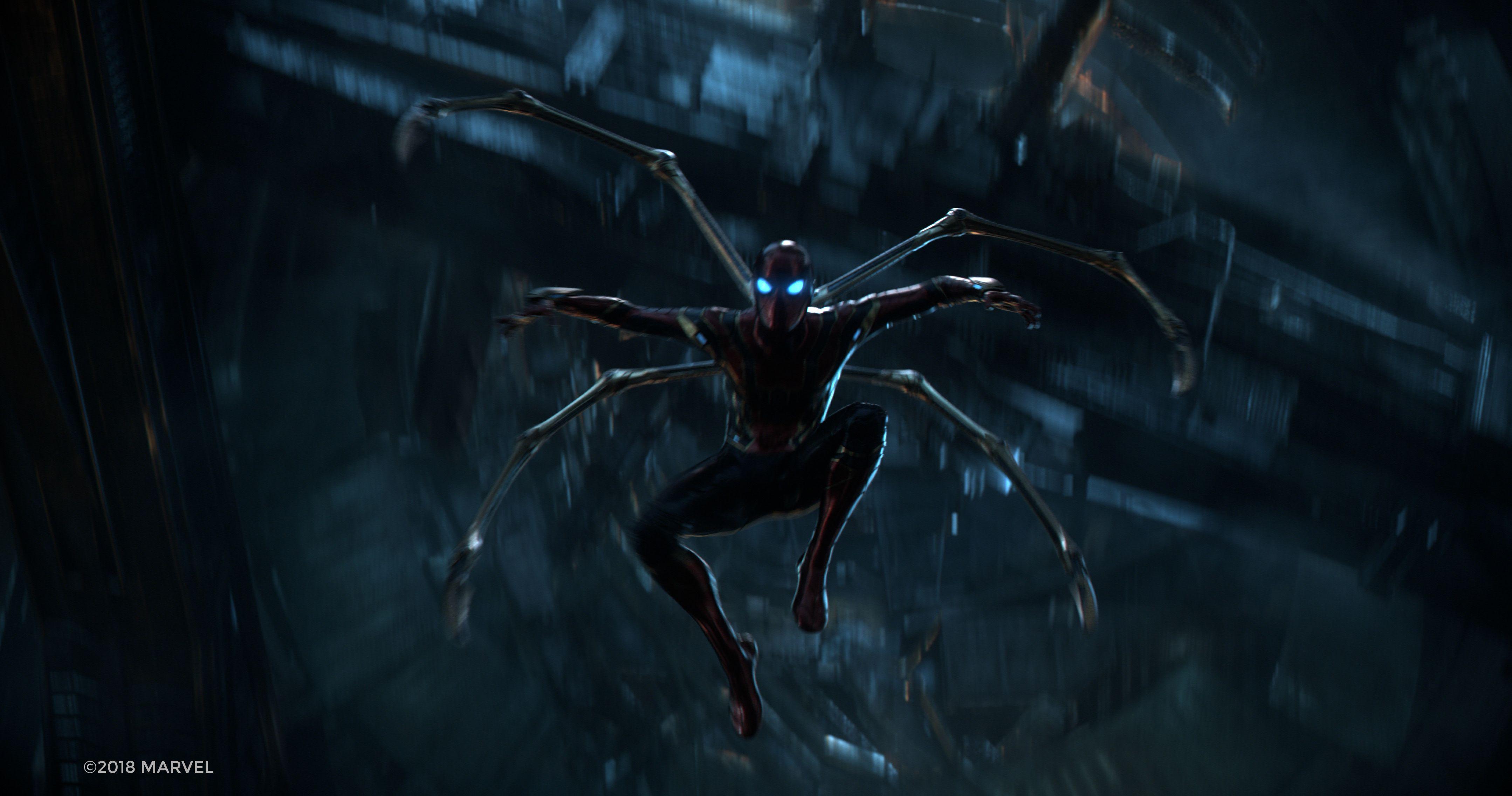 4316x2272 Tom Holland As Spider Man Iron Spider Suit Infinity War Wallpaper