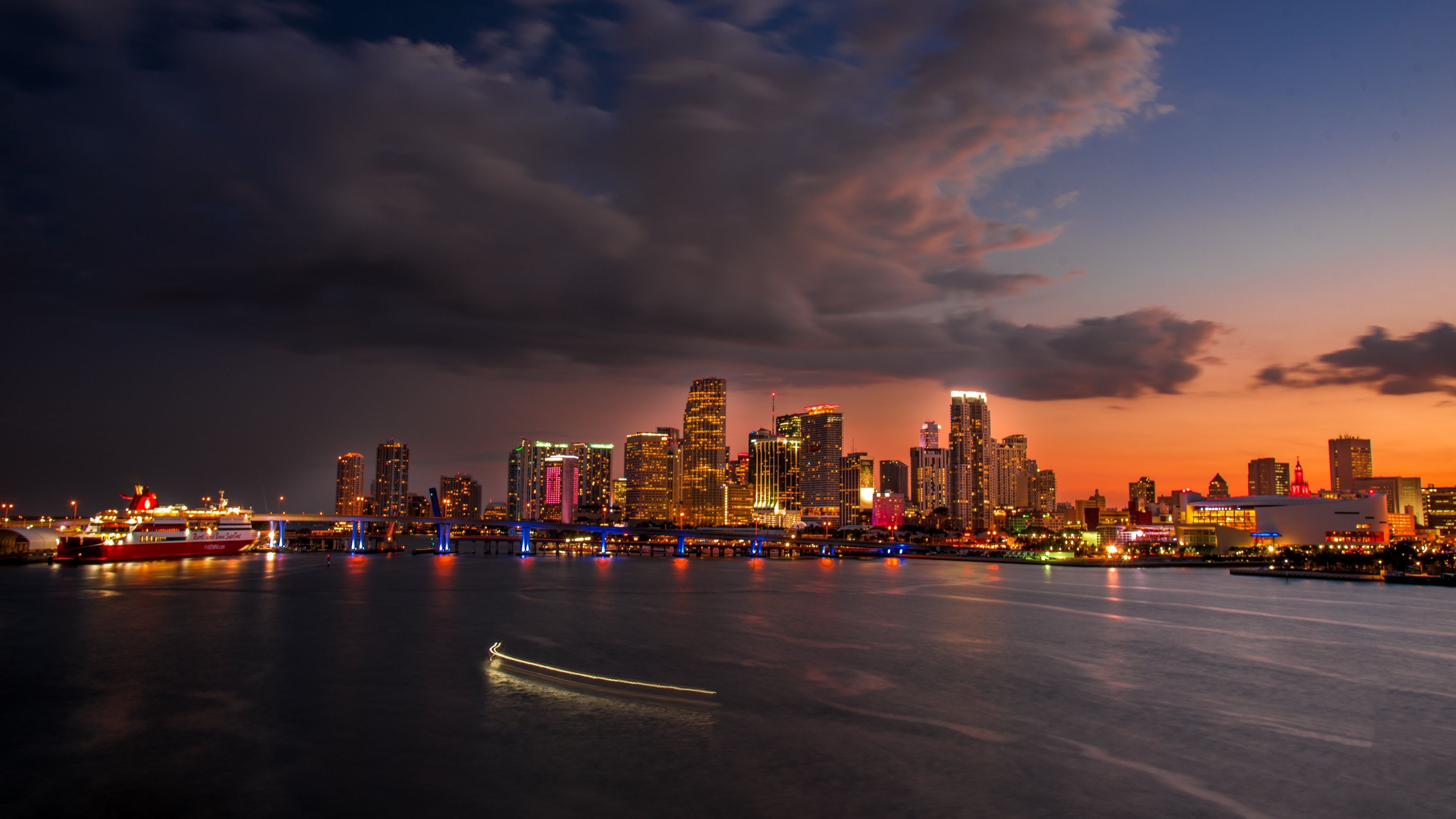 3840x2160 Miami Wallpaper