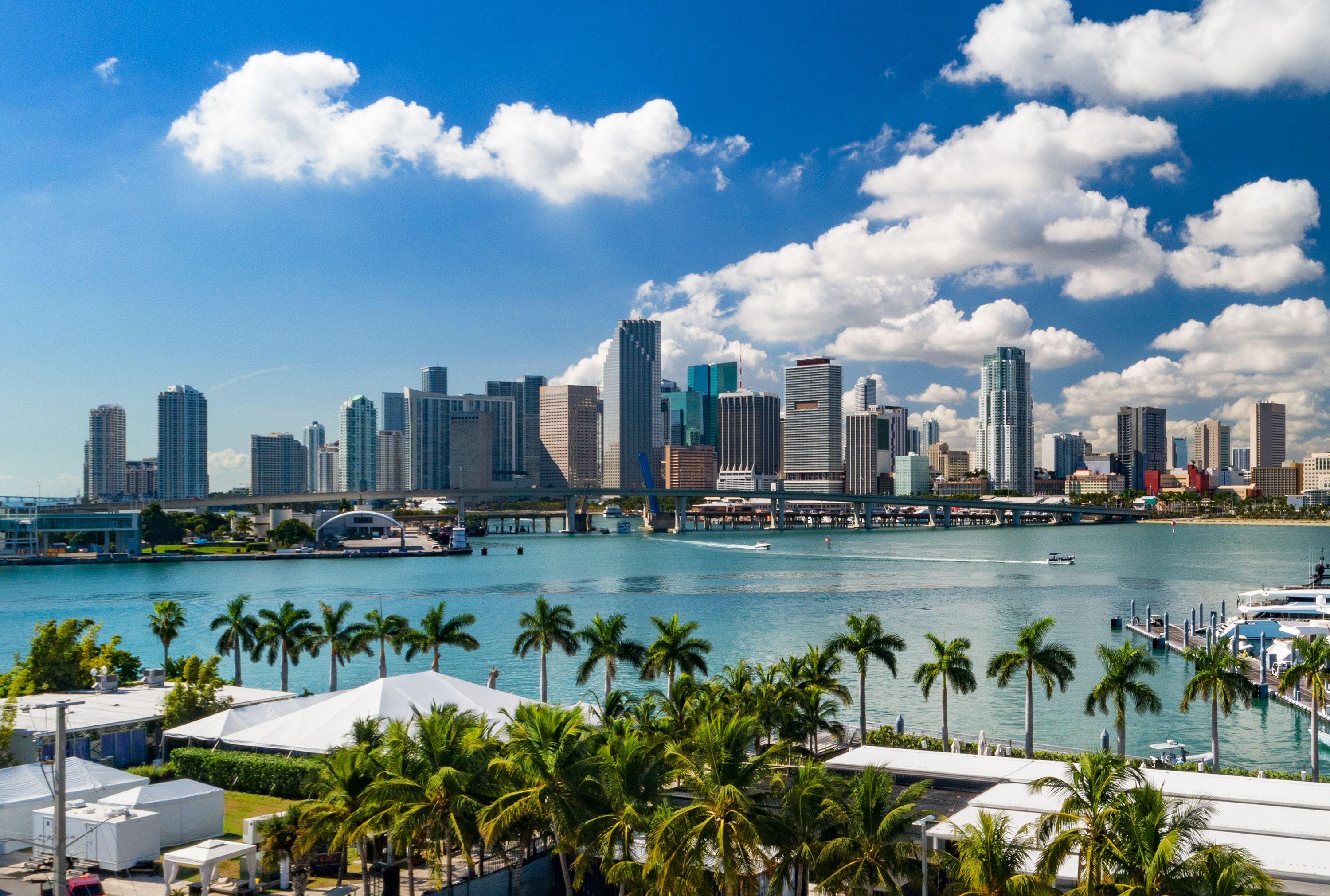 3000x2022 Miami Beach Skyline Wallpaper