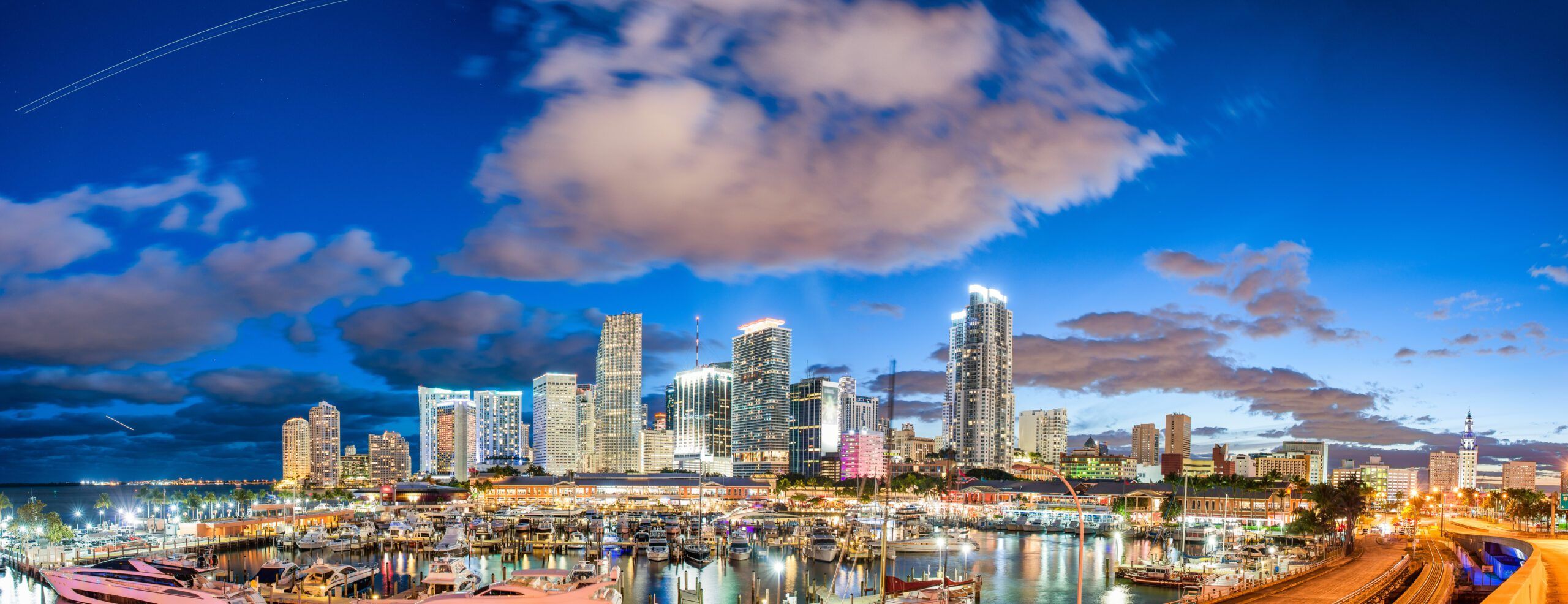 2560x986 Miami, Florida Travel Guide