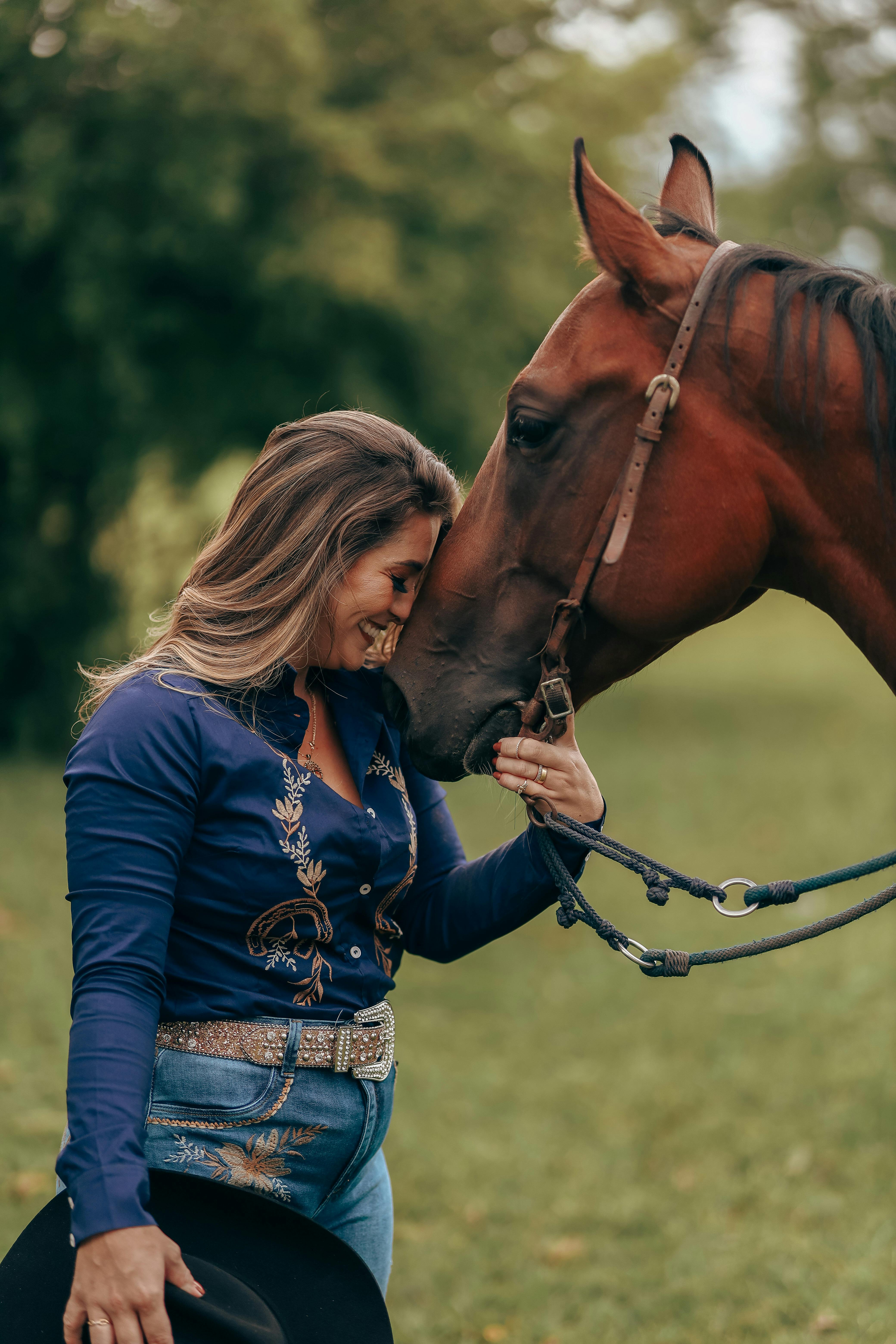 4160x6240 Beautiful Woman with Horse · Free