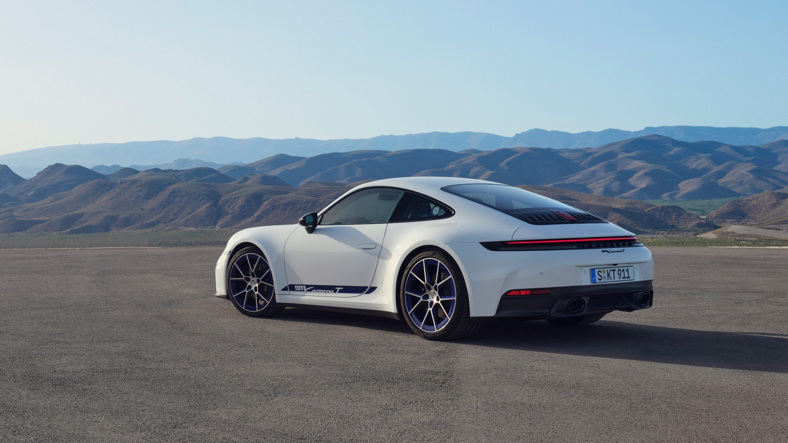 2560x1440 Porsche 911 Carrera T Wallpaper